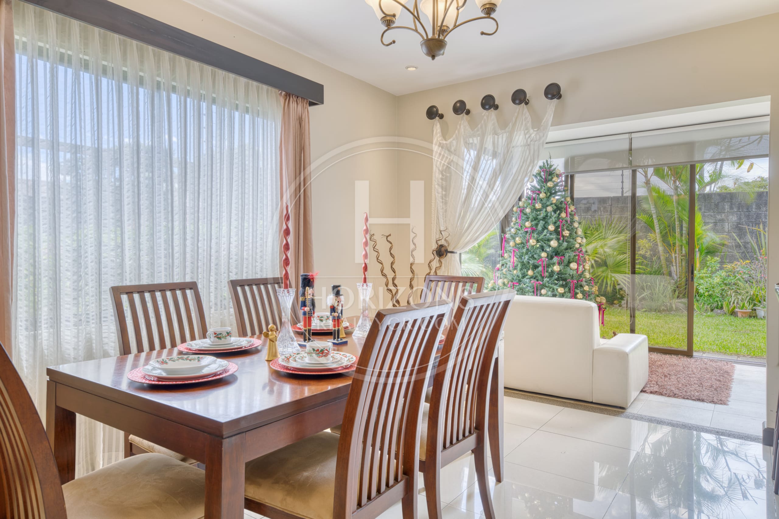 Se Vende Casa Condominio La Floresta en Concepción de Tres Ríos con Jardín y 3 Habitaciones noj1235ij