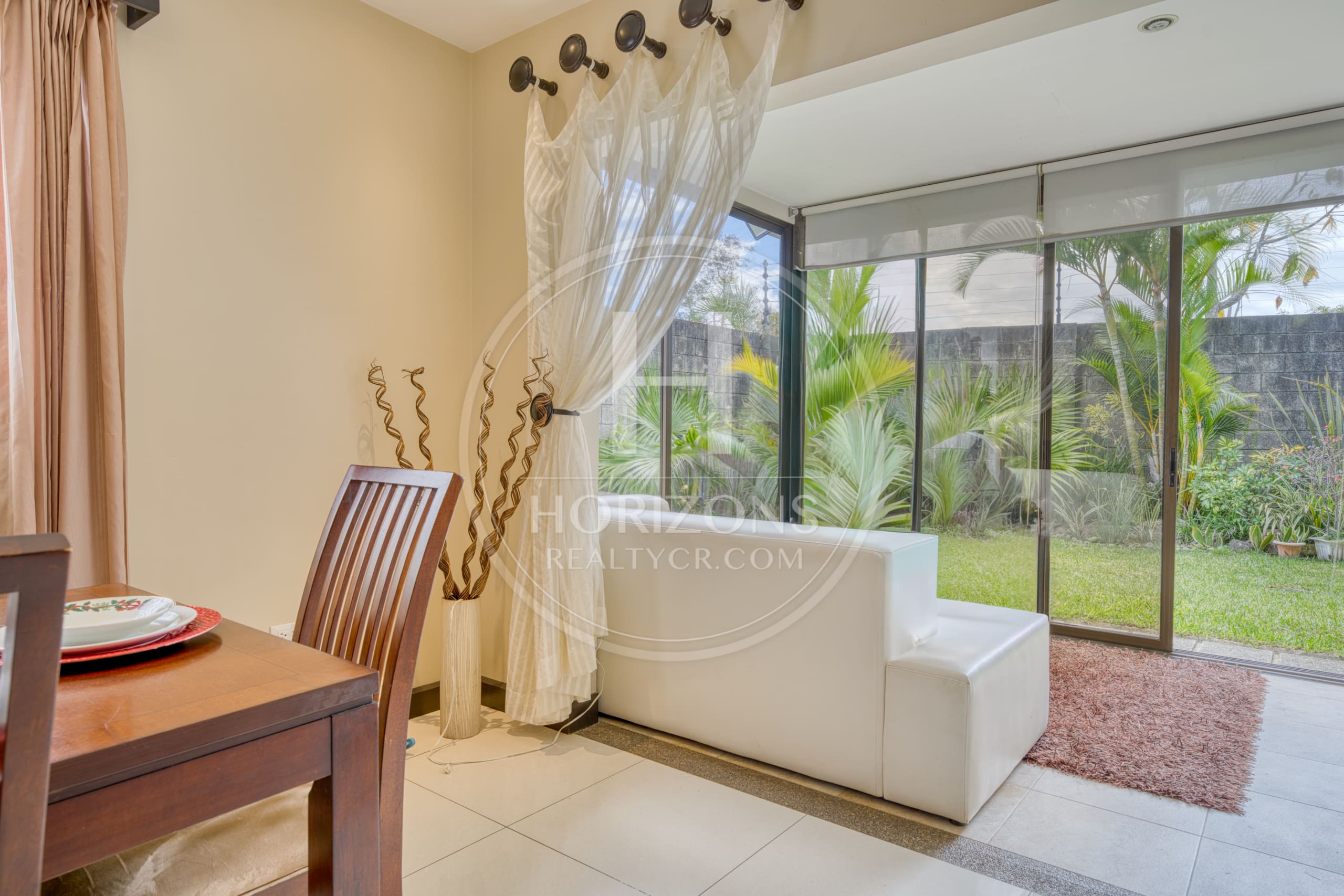 Se Vende Casa Condominio La Floresta en Concepción de Tres Ríos con Jardín y 3 Habitaciones noj1235ij