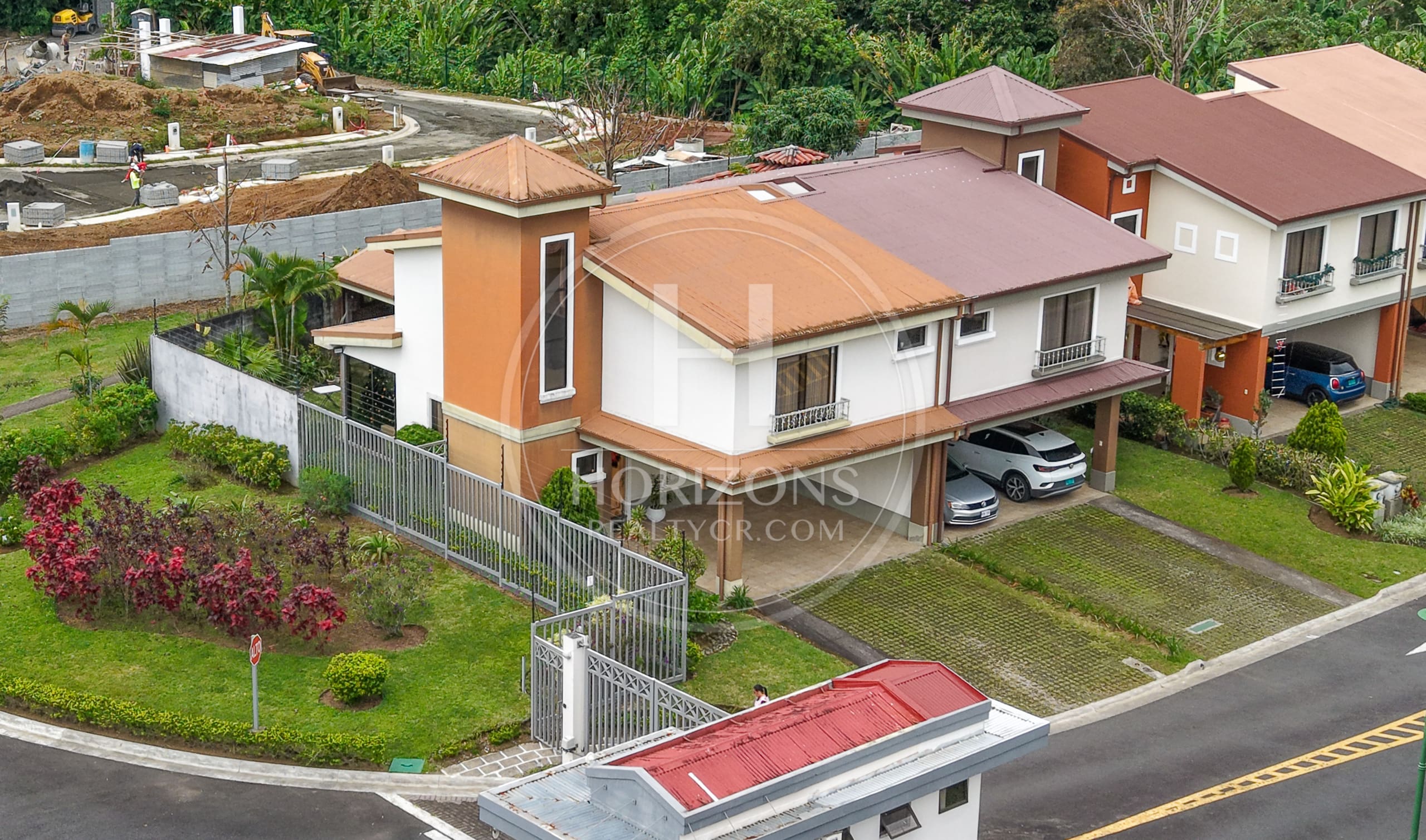 Se Vende Casa Condominio La Floresta en Concepción de Tres Ríos con Jardín y 3 Habitaciones noj1235ij