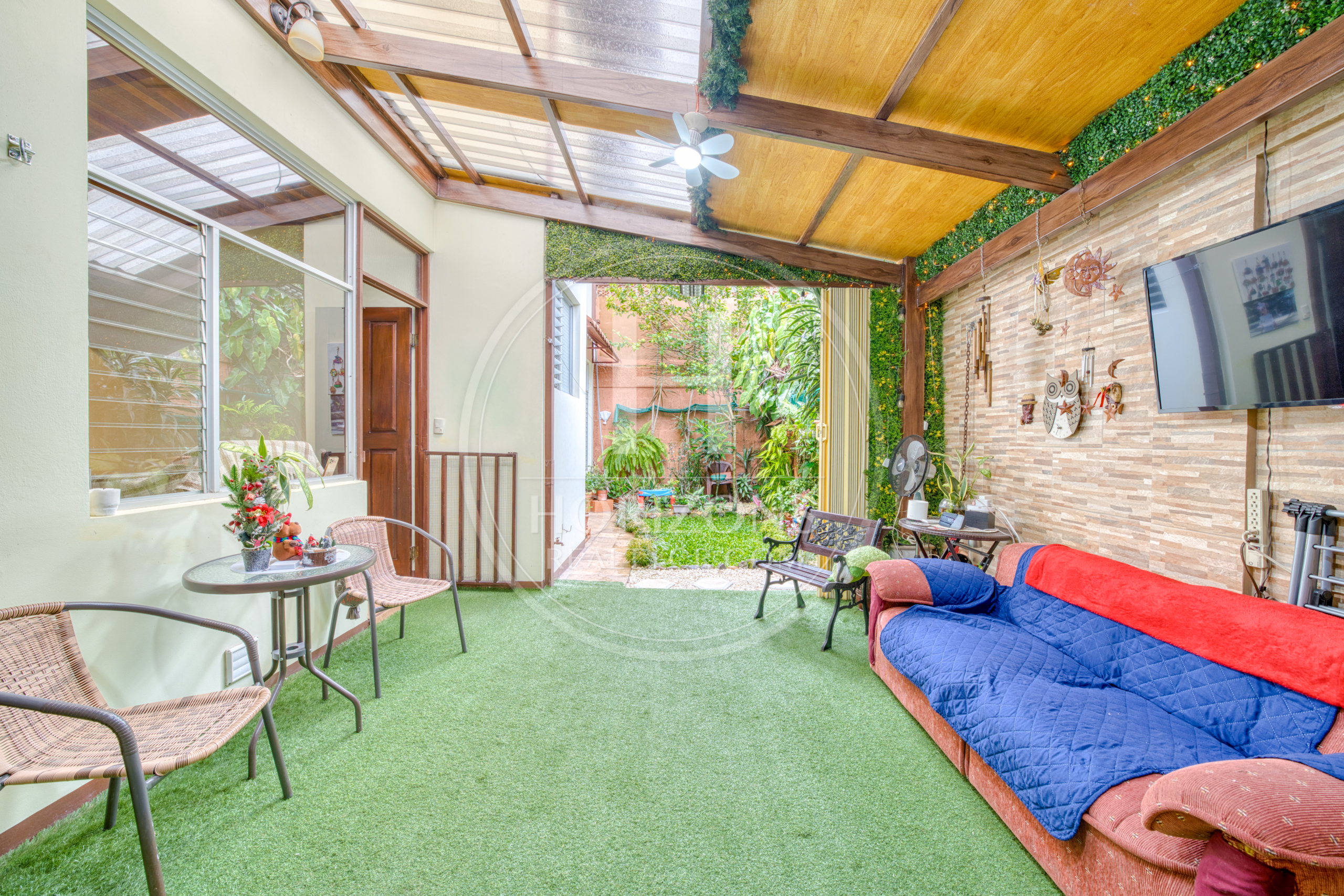 Se Vende Casa de Una Planta en Curridabat con Apartamento Independiente 6 Habitaciones noj1237ij