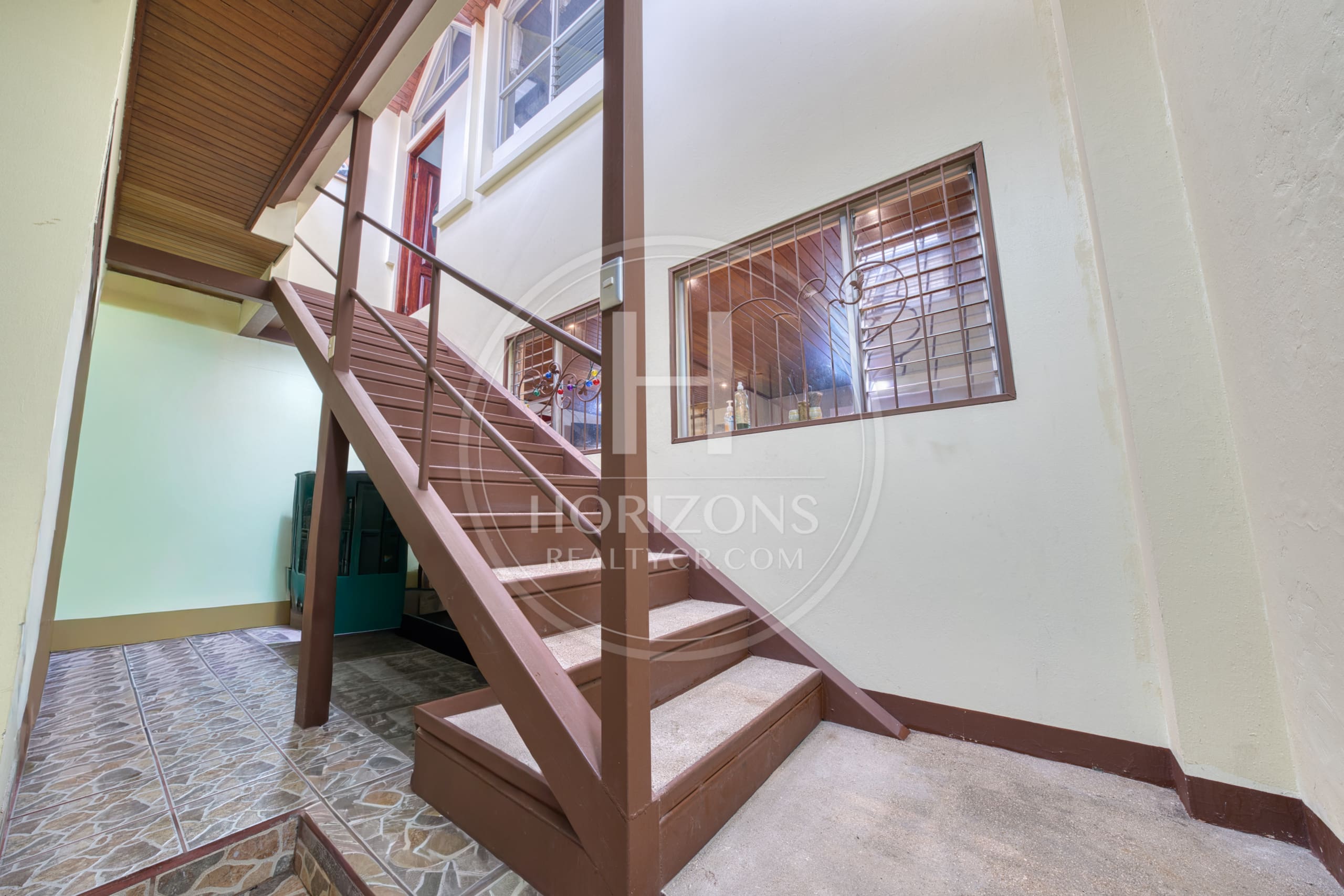 Se Vende Casa de Una Planta en Curridabat con Apartamento Independiente 6 Habitaciones noj1237ij