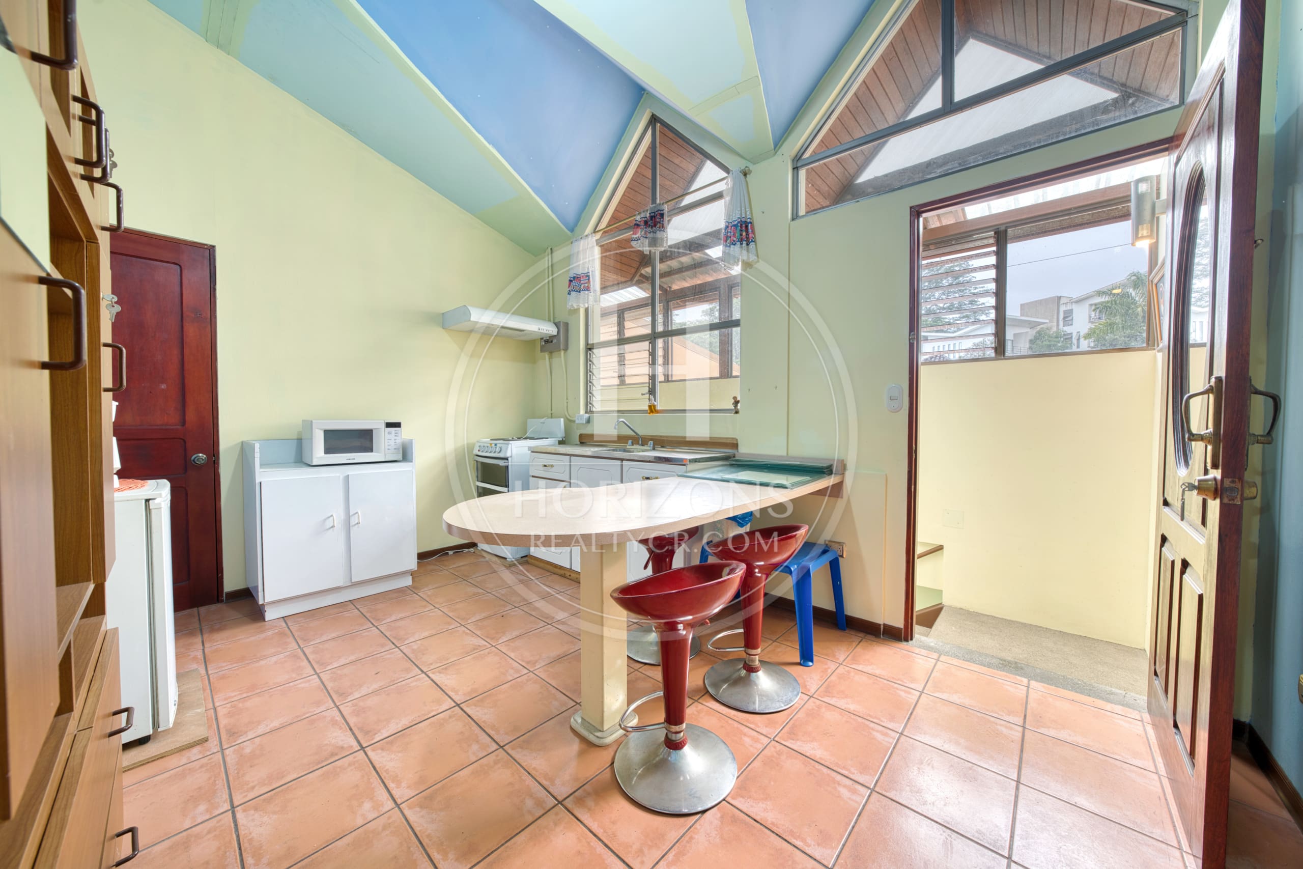 Se Vende Casa de Una Planta en Curridabat con Apartamento Independiente 6 Habitaciones noj1237ij