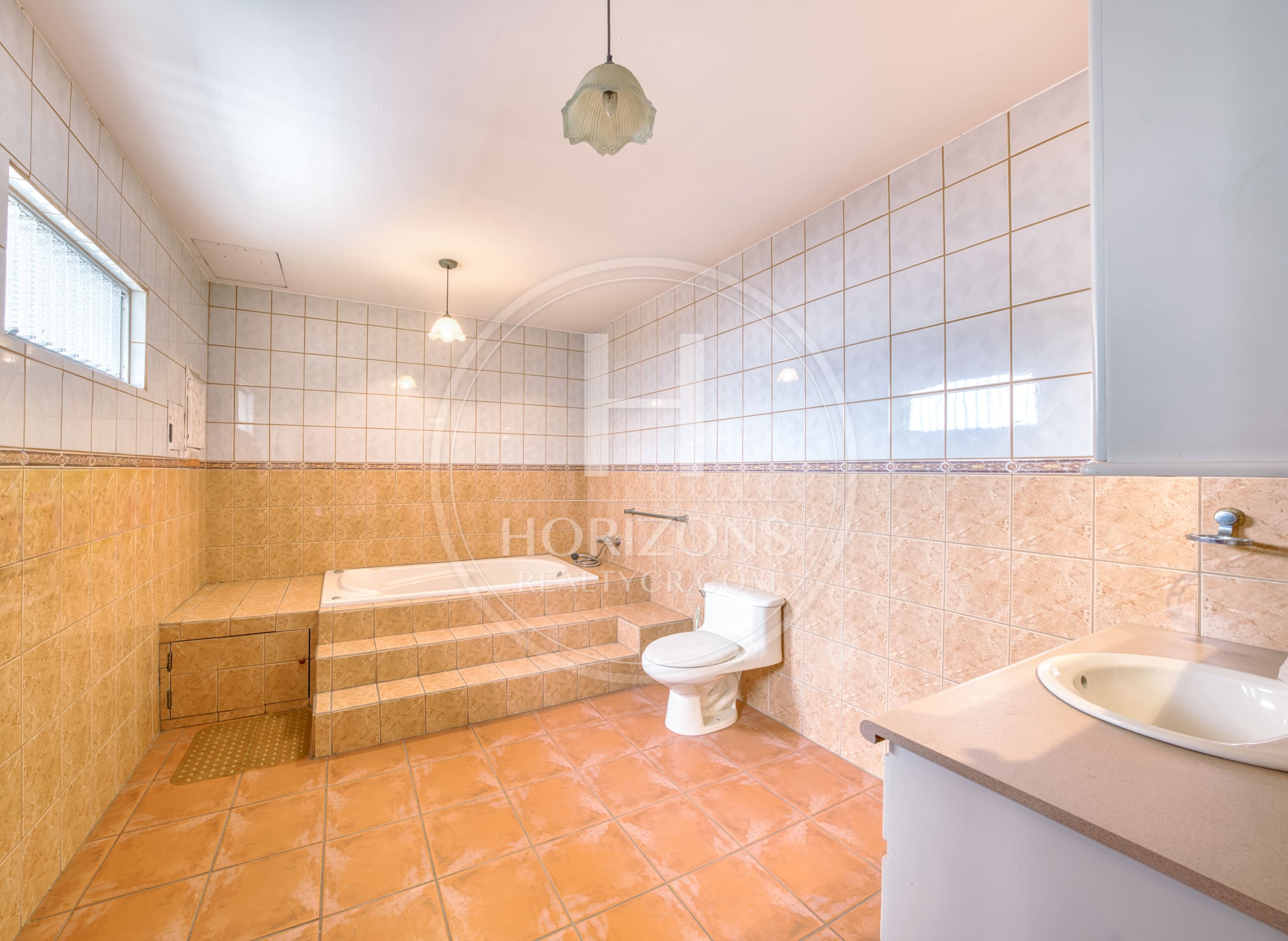 Se Vende Casa de Una Planta en Curridabat con Apartamento Independiente 6 Habitaciones noj1237ij