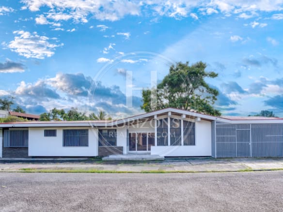 Propiedad Comercial De Una Planta En Venta En Los Yoses 500 M² Ideal Para Oficina Administrativa Noj1226Jb