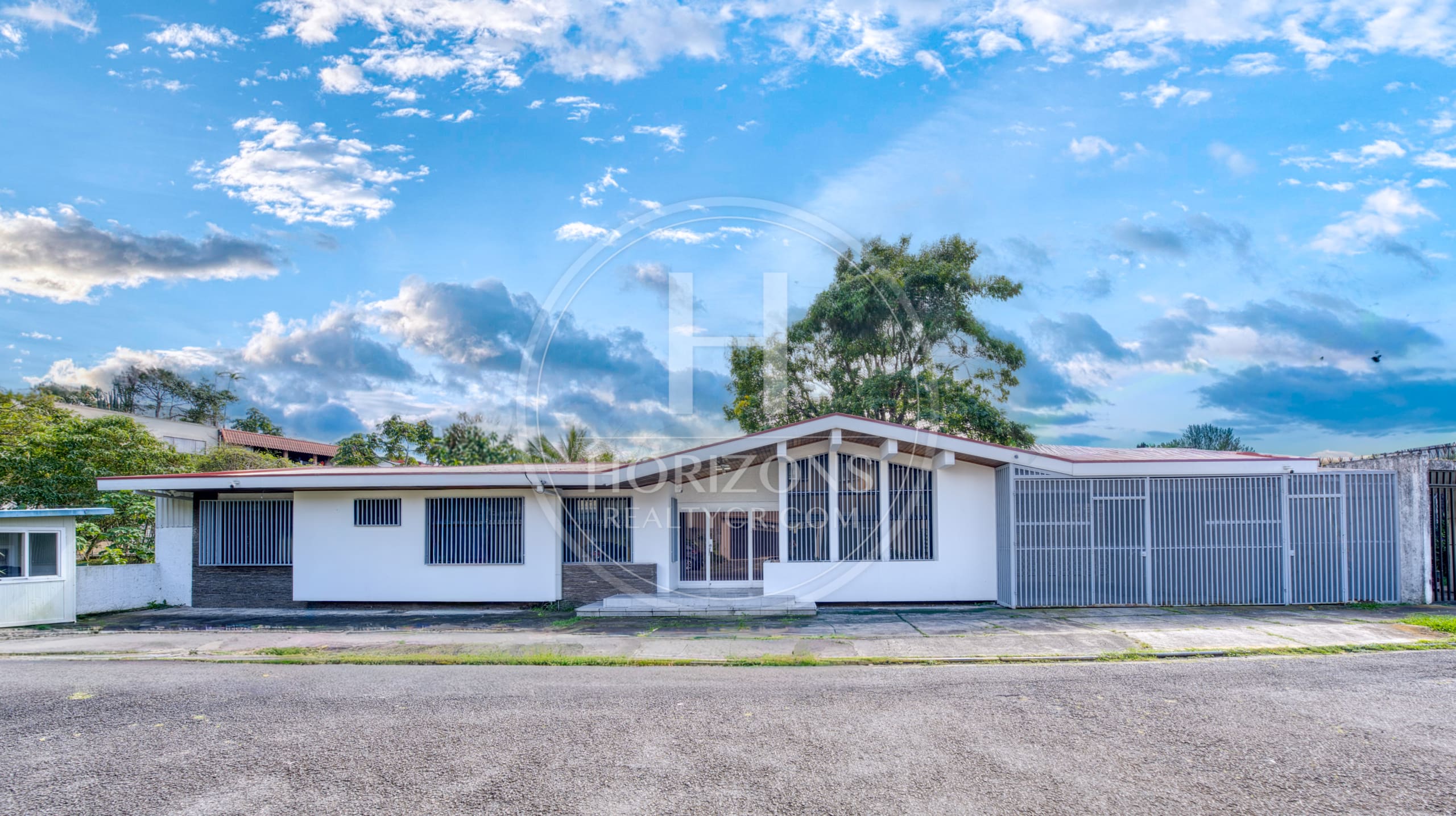 Propiedad Comercial De Una Planta En Venta En Los Yoses 500 M² Ideal Para Oficina Administrativa Noj1226Jb