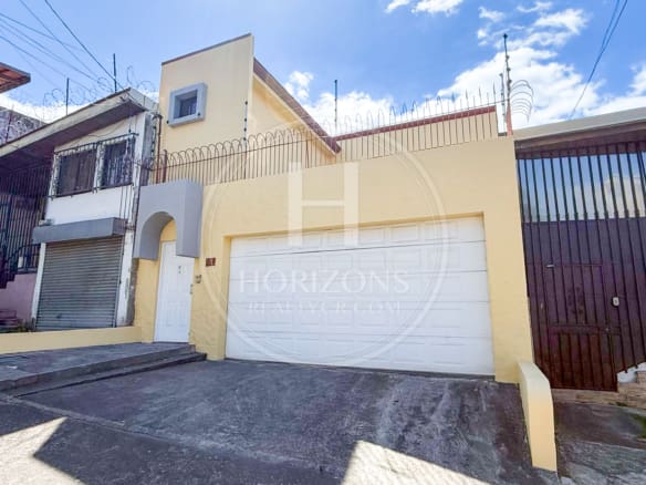 Casa Independiente Con Patio En Barrio Tournón San José 3 Habitaciones Y 3 Parqueos Nja1243Jb