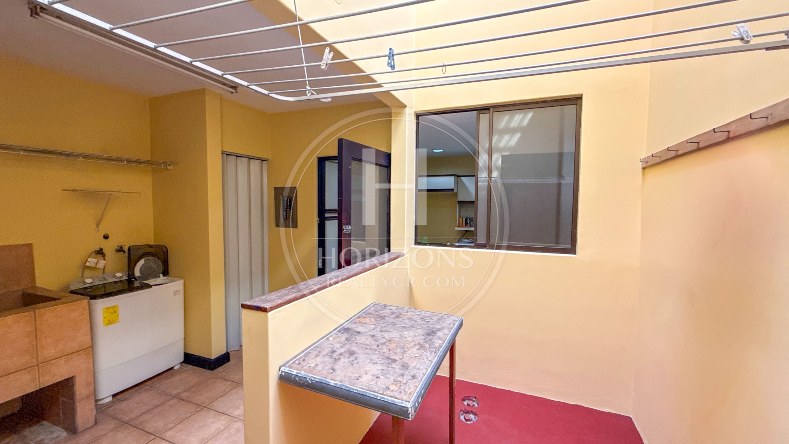 Casa Independiente con Patio en Barrio Tournón San José 3 Habitaciones y 3 Parqueos nja1243jb