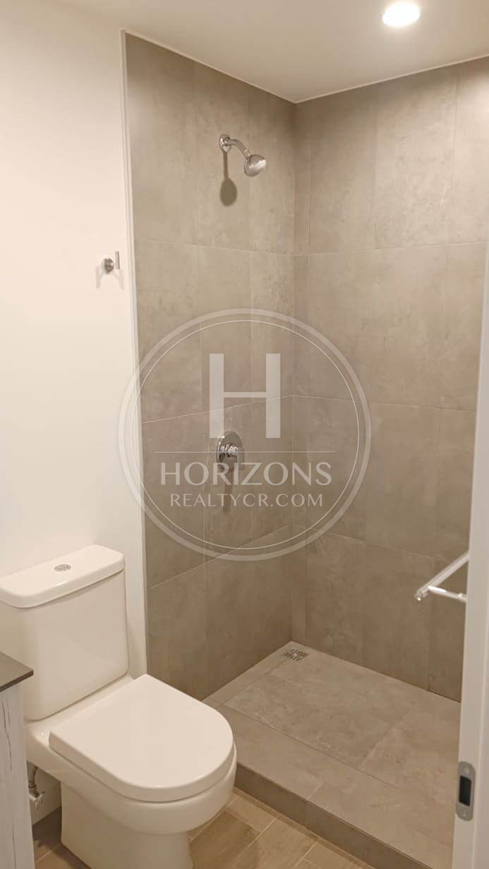 Moderno Apartamento con Línea Blanca en Condominio Nueve84 Curridabat noj1242jb