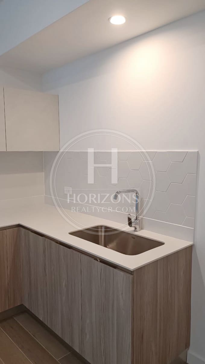 Moderno Apartamento con Línea Blanca en Condominio Nueve84 Curridabat noj1242jb
