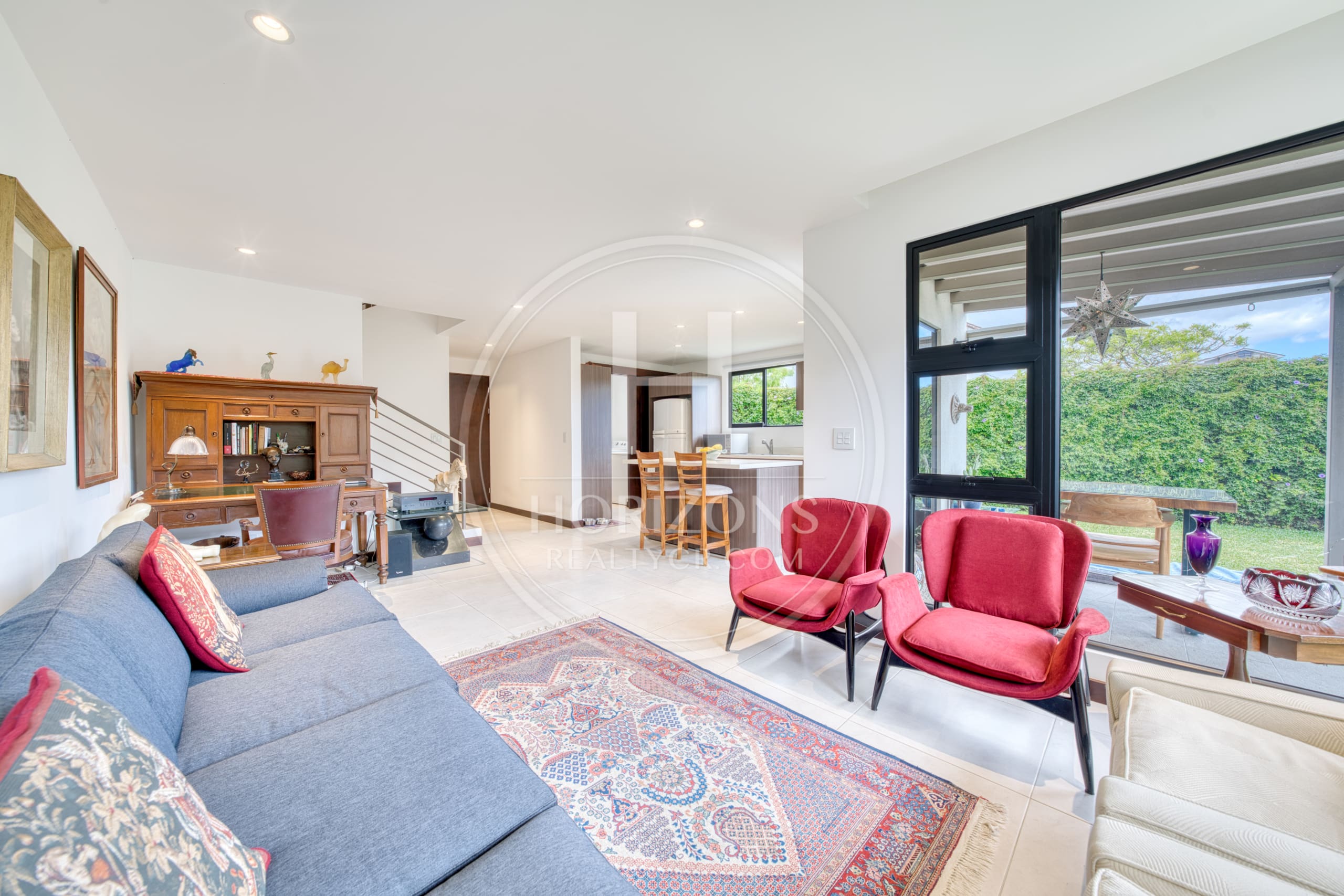 Venta Casa con Jardín en Montes de Oca Condominio La Estefana 3 Habitaciones 6 Parqueos noj1243dm
