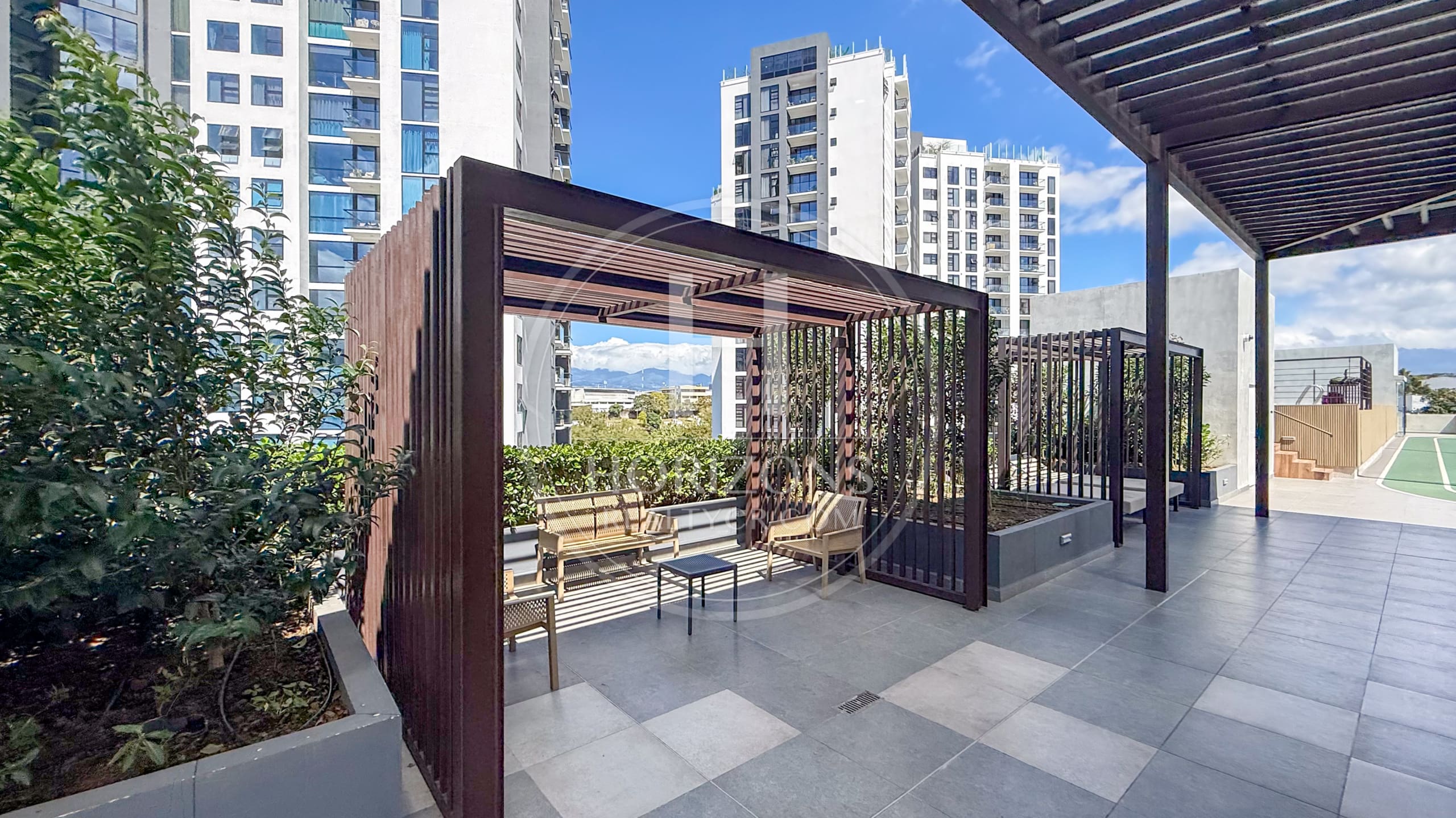 Se Vende Exclusivo Apartamento en Condominio Núcleo Sabana San José con Amenidades y Centro Gastronómico noj1245jb