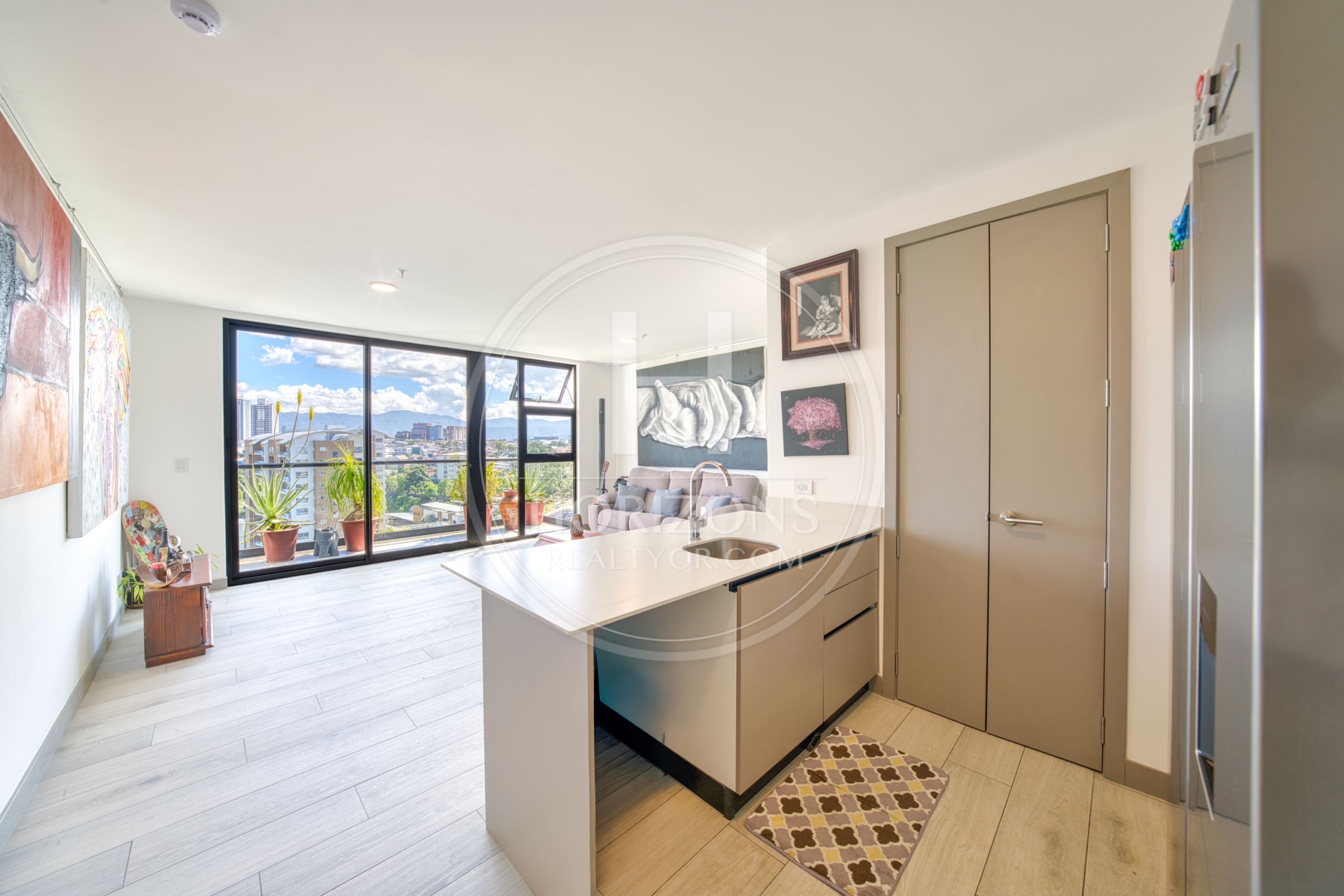Se Vende Exclusivo Apartamento en Condominio Núcleo Sabana San José con Amenidades y Centro Gastronómico noj1245jb