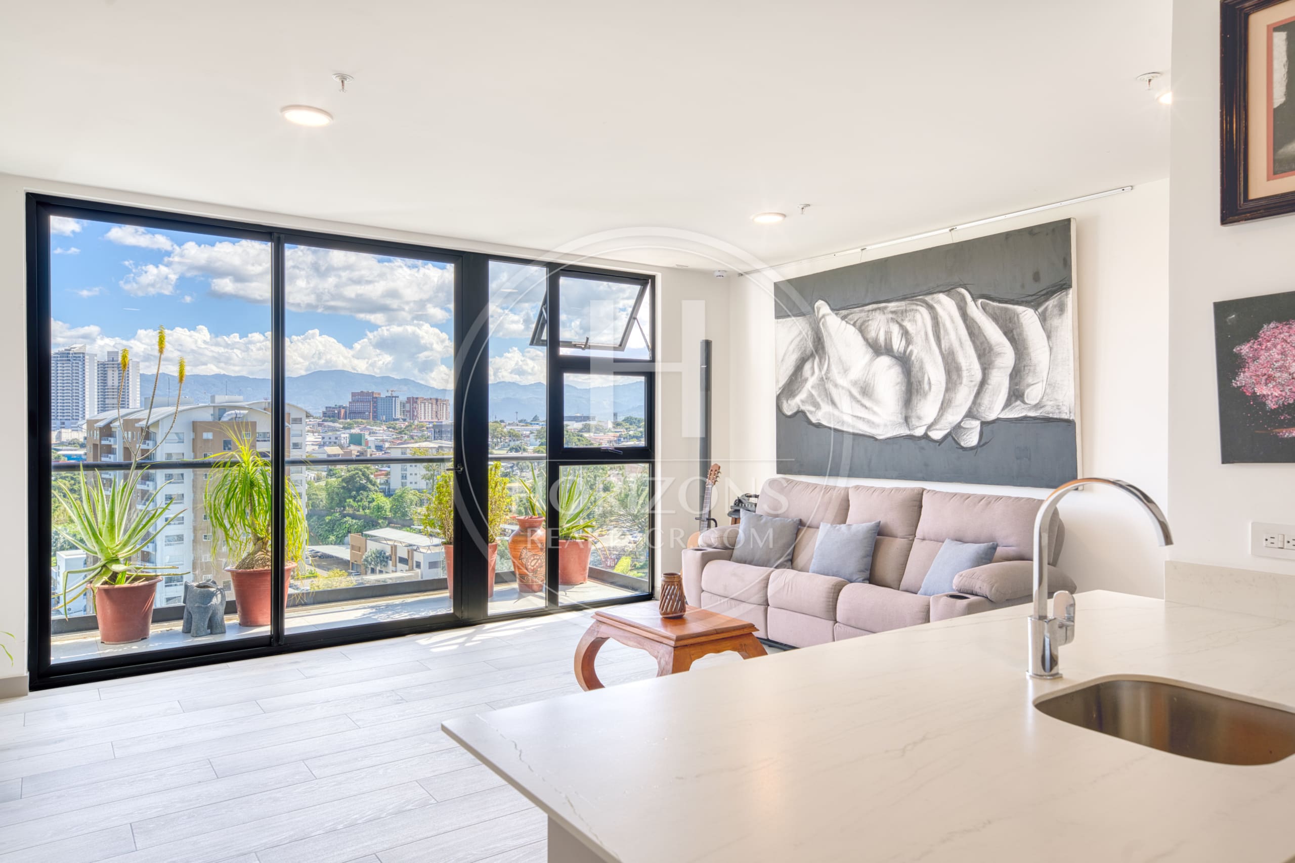 Se Vende Exclusivo Apartamento en Condominio Núcleo Sabana San José con Amenidades y Centro Gastronómico noj1245jb