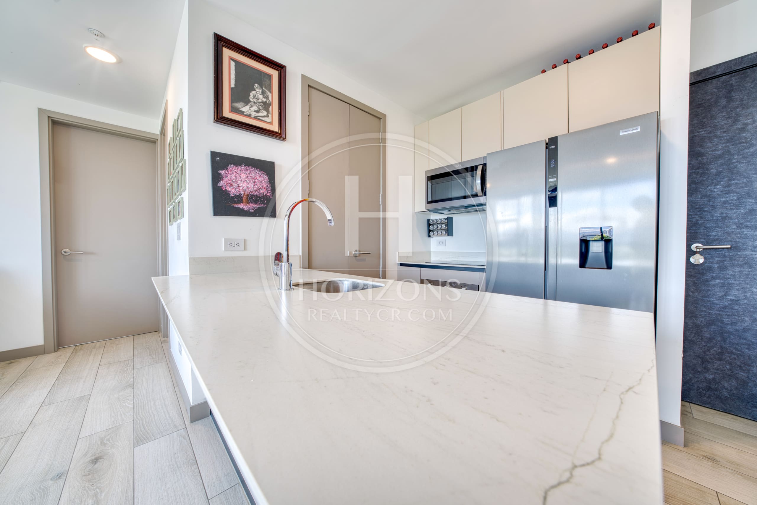 Se Vende Exclusivo Apartamento en Condominio Núcleo Sabana San José con Amenidades y Centro Gastronómico noj1245jb