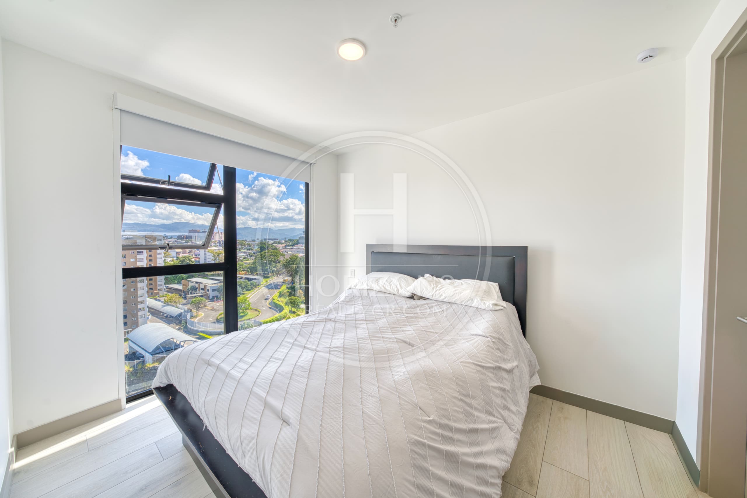 Se Vende Exclusivo Apartamento en Condominio Núcleo Sabana San José con Amenidades y Centro Gastronómico noj1245jb