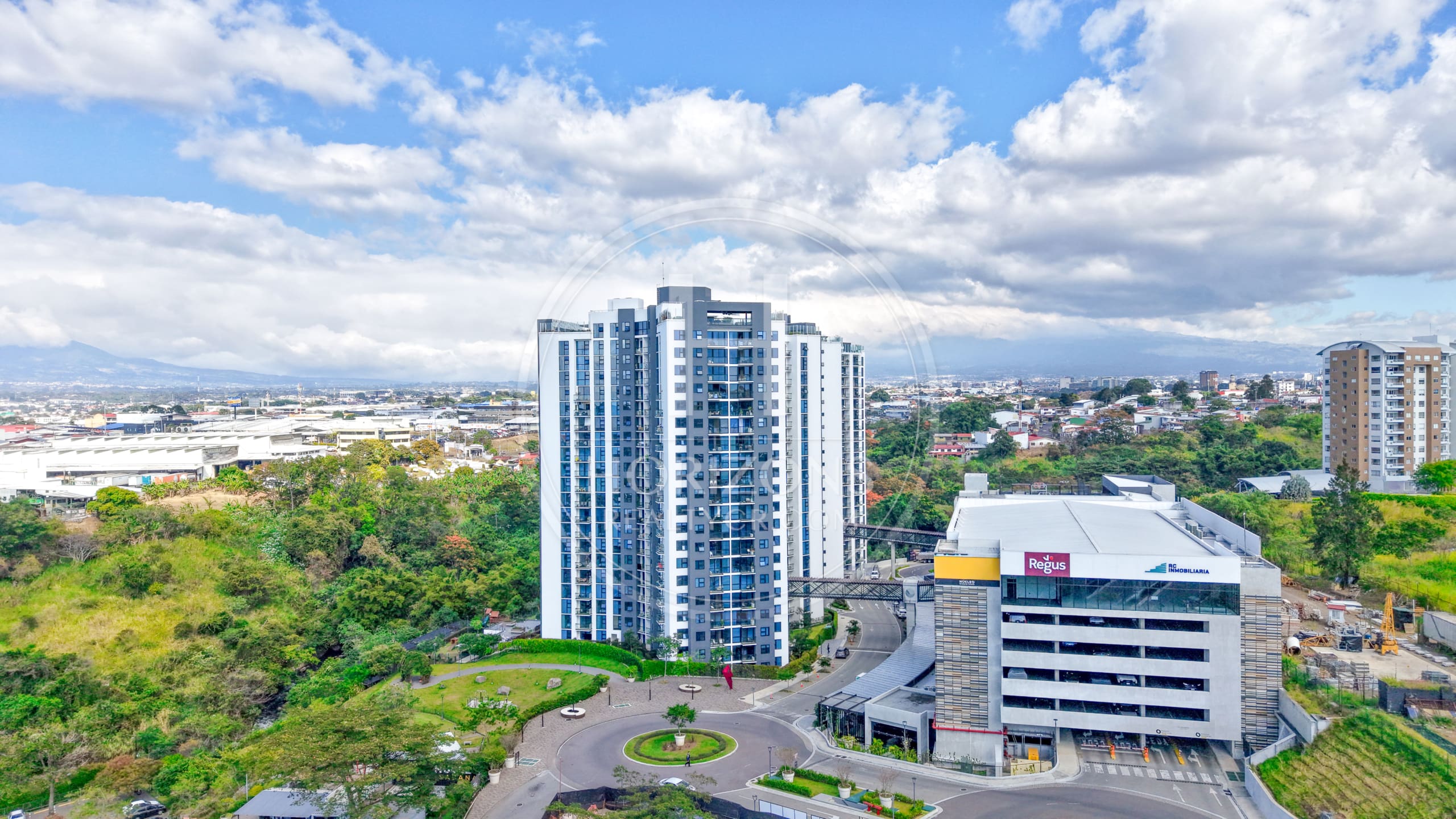 Se Vende Exclusivo Apartamento en Condominio Núcleo Sabana San José con Amenidades y Centro Gastronómico noj1245jb