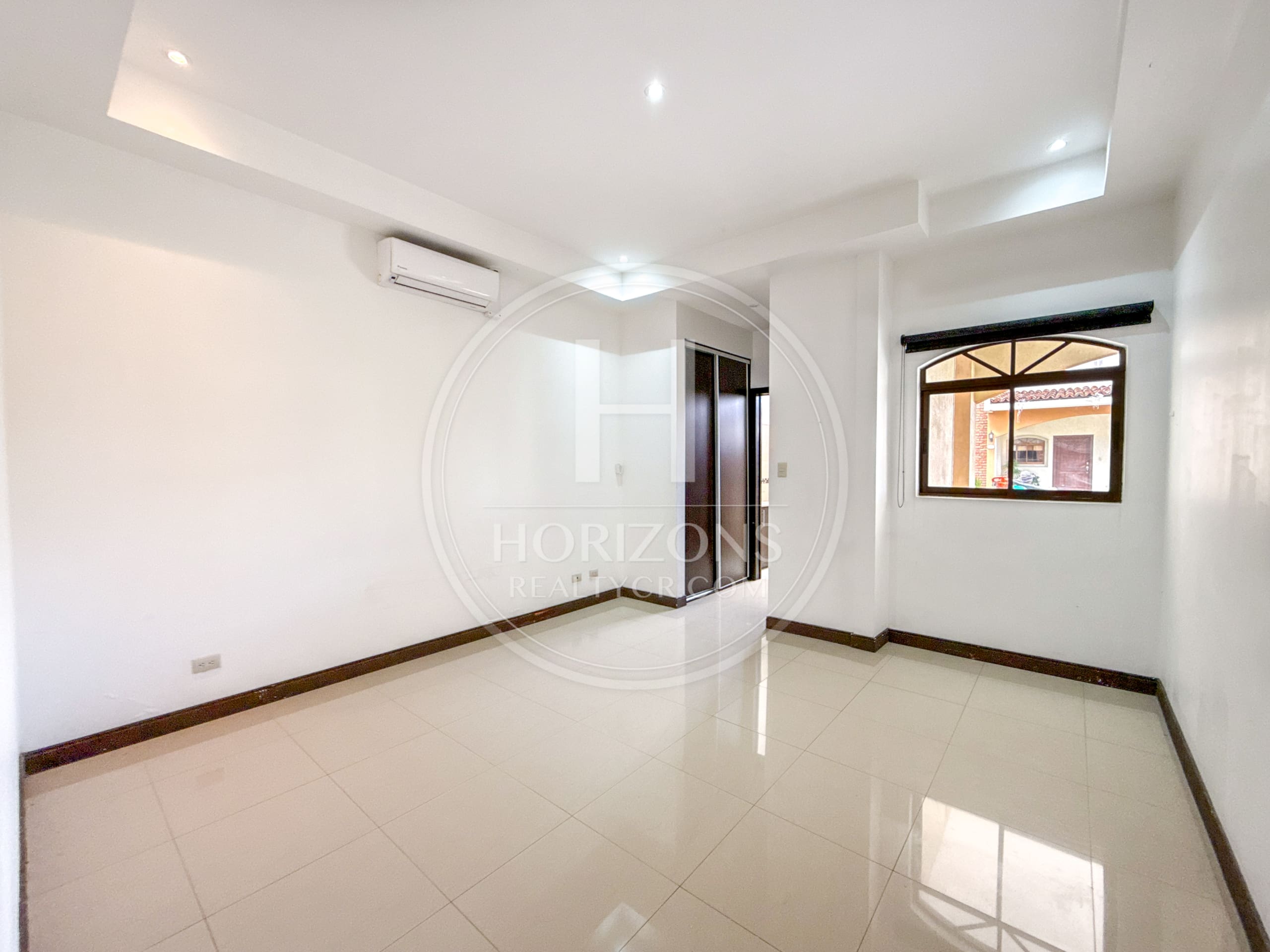 Casa de Una Planta en Alquiler en Bello Horizonte de Escazú 2 Habitaciones y Amenidades noj1252jb