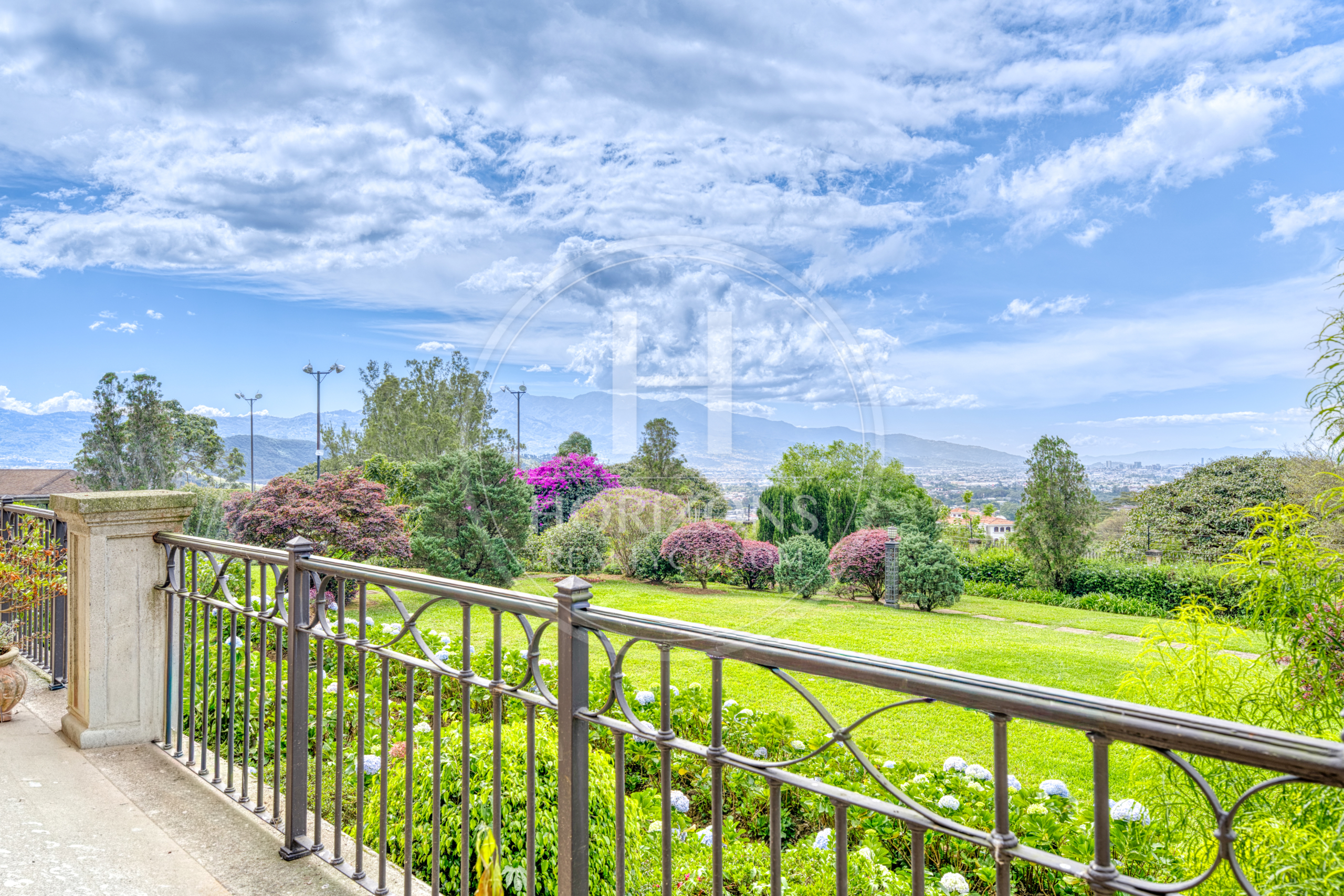 Se Vende Apartamento de Lujo en Torre el Olivar en Colinas de Montealegre Curridabat noj1253or