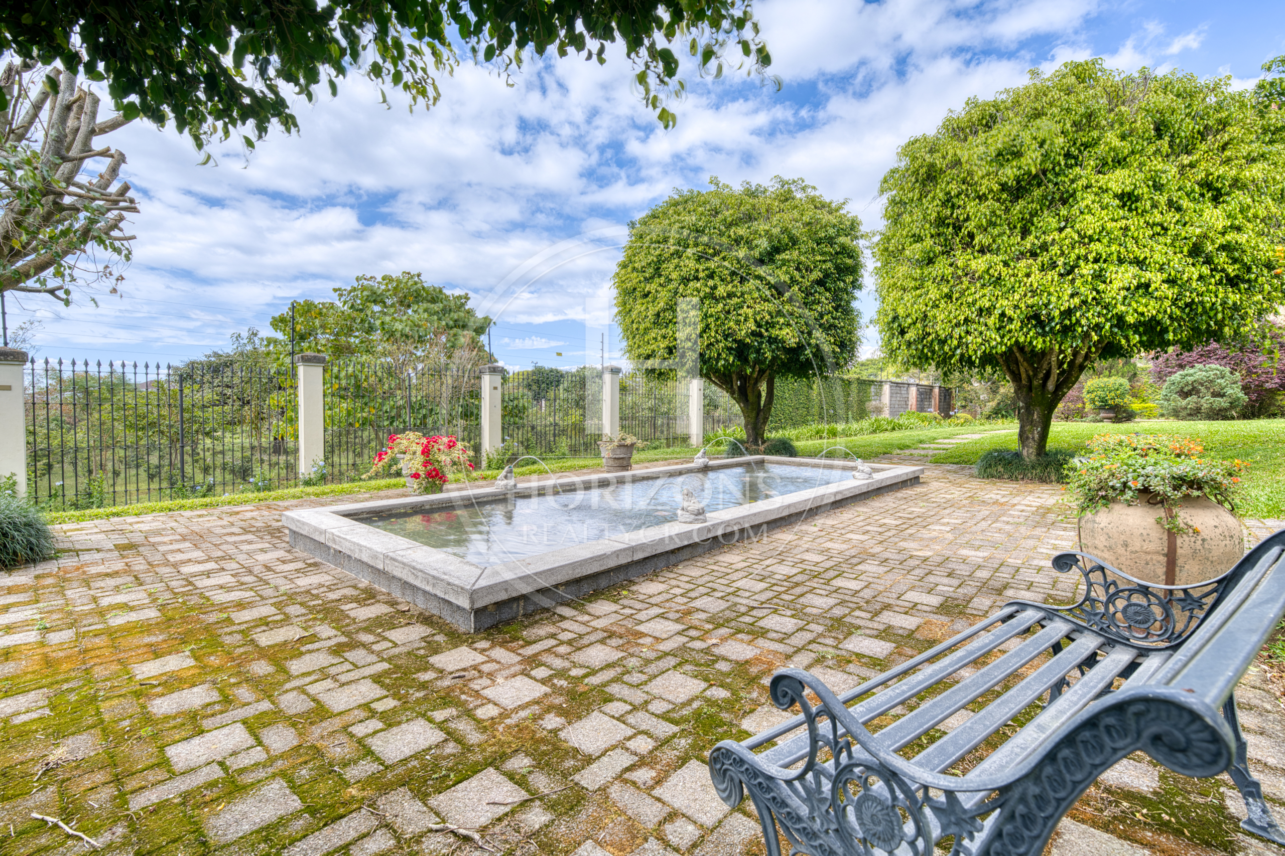 Se Vende Apartamento de Lujo en Torre el Olivar en Colinas de Montealegre Curridabat noj1253or