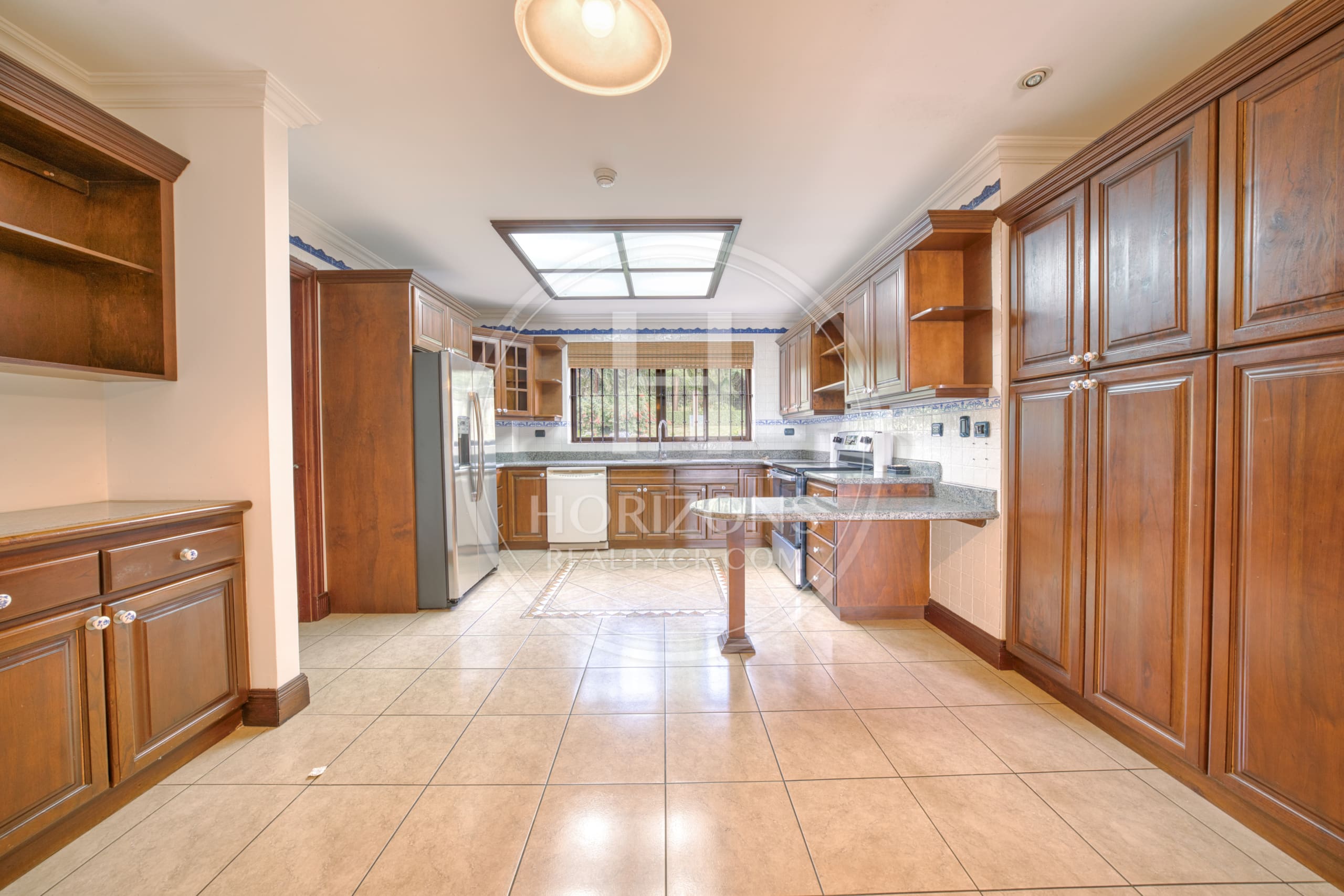 Se Vende Apartamento de Lujo en Torre el Olivar en Colinas de Montealegre Curridabat noj1253or