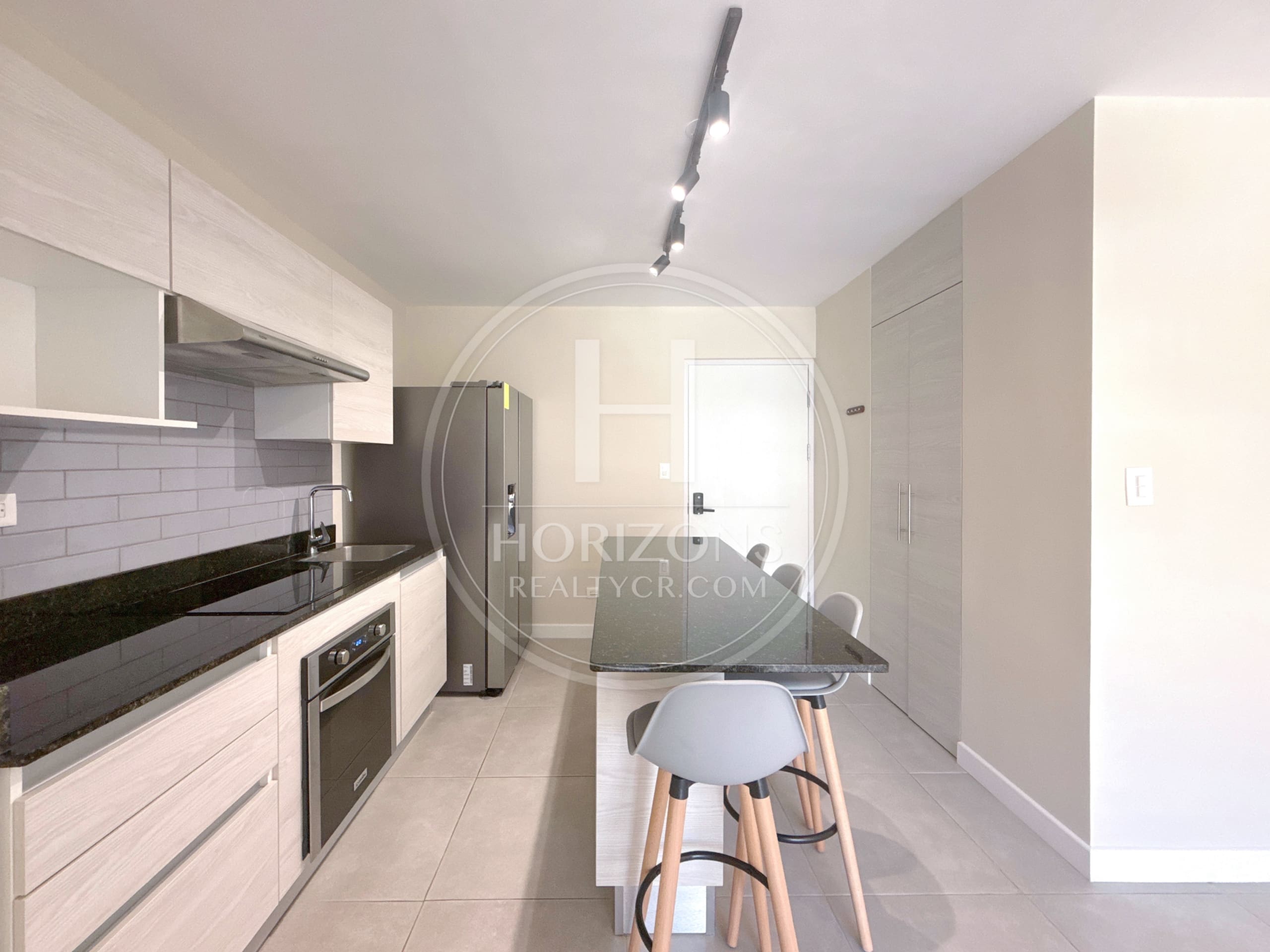 Se Alquila Apartamento con Linea Blanca en Condominio Monte Alto Curridabat 3 Habitaciones noj1247jb