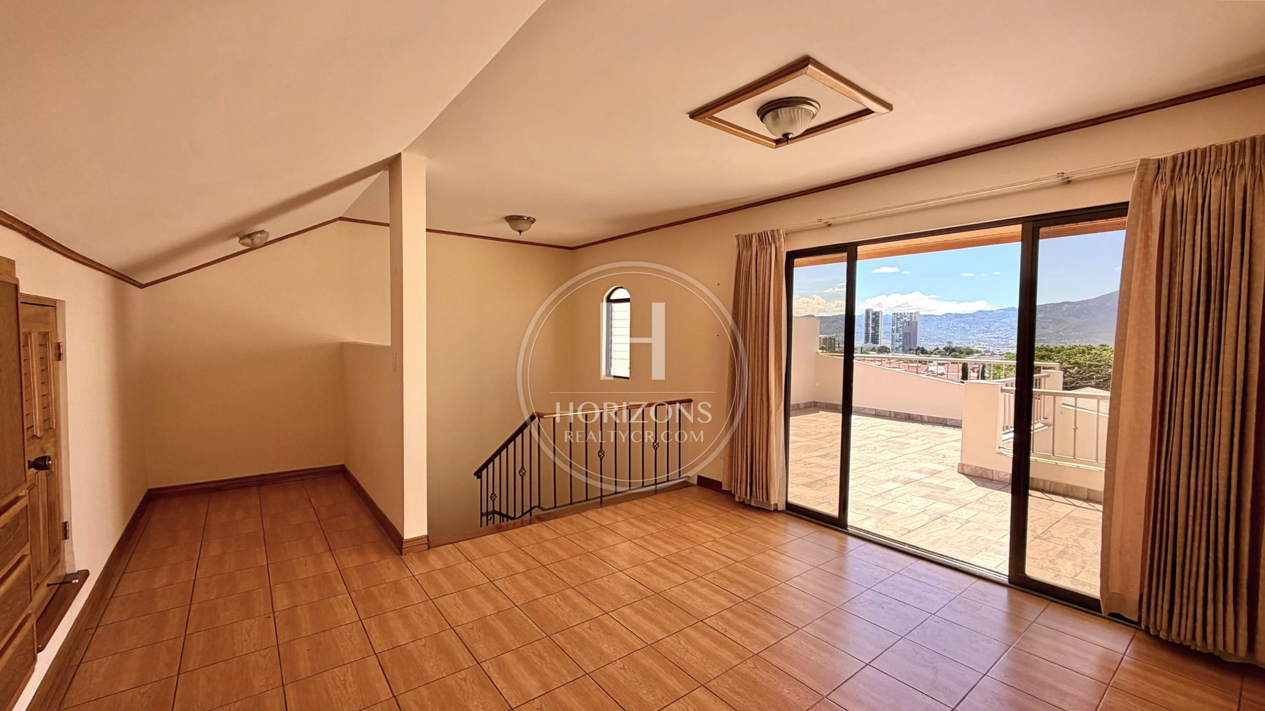 Se Vende Casa en Condominio San Pedro Montes de Oca 4 Habitaciones y Vista a las Montañas noj1258jb