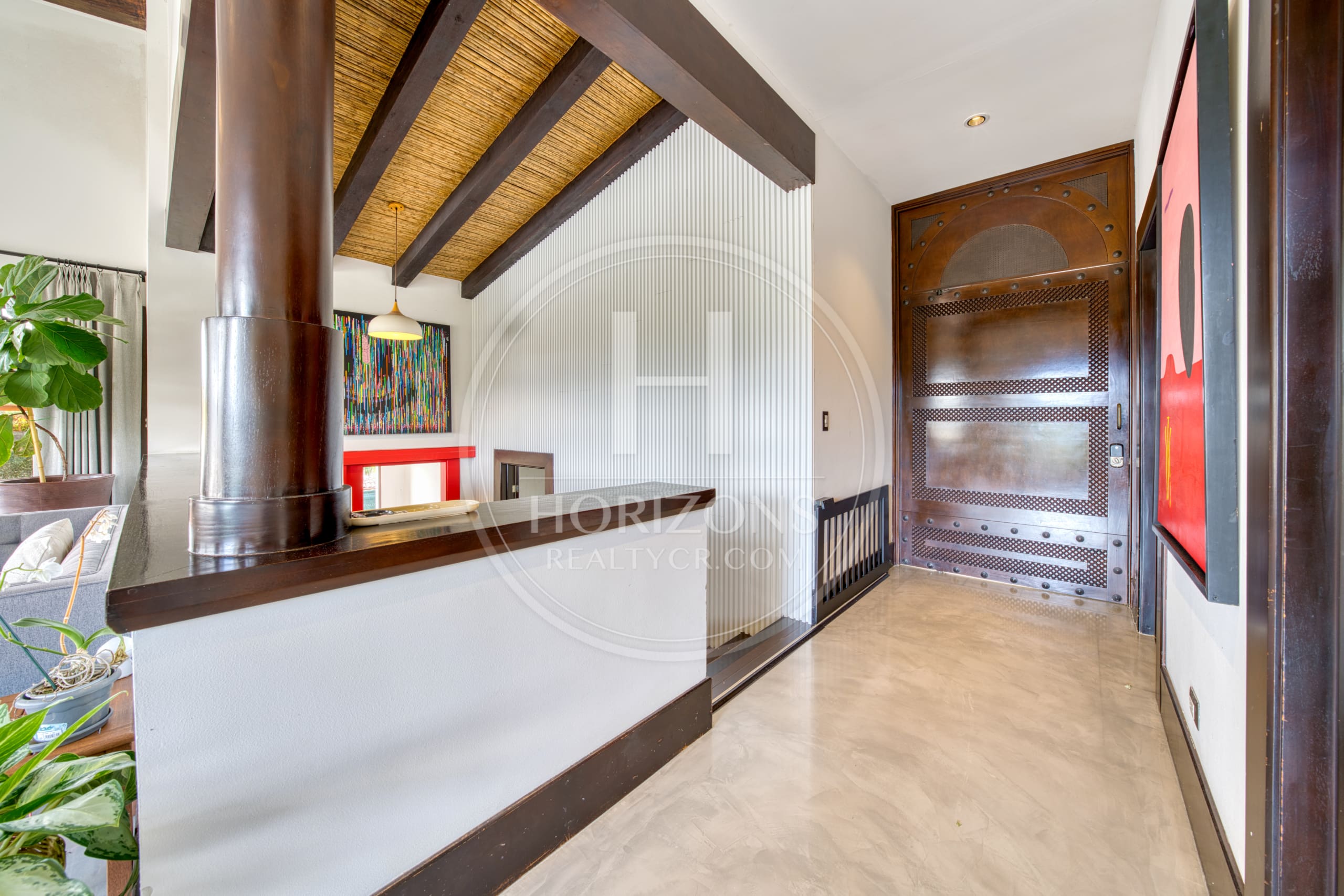 Casa de Lujo en Venta en Condominio Hacienda Gregal en Curridabat Amplios Jardines y Piscina  noj1250ij