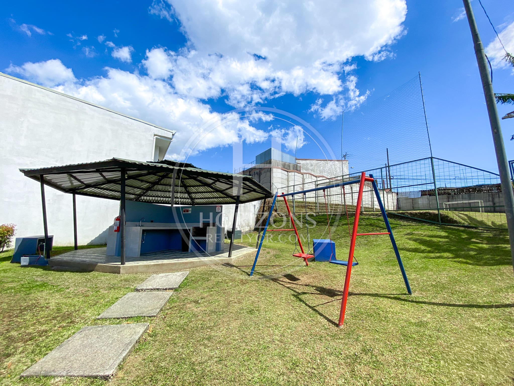 Casa de Una Planta en Venta Condominio Lomas de Montes de Oca 3 Habitaciones y Estudio noj1265dm