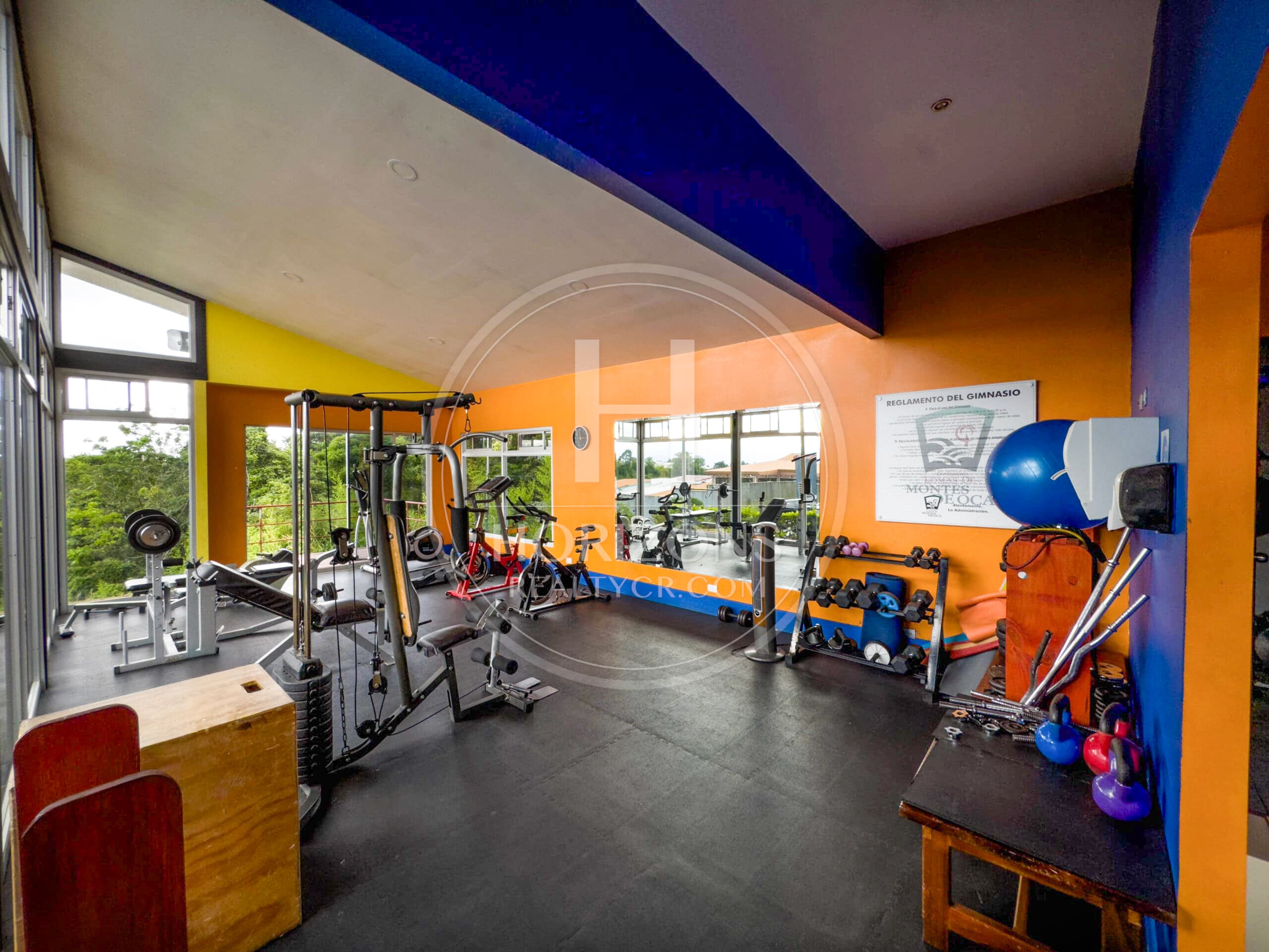 Casa de Una Planta en Venta Condominio Lomas de Montes de Oca 3 Habitaciones y Estudio noj1265dm