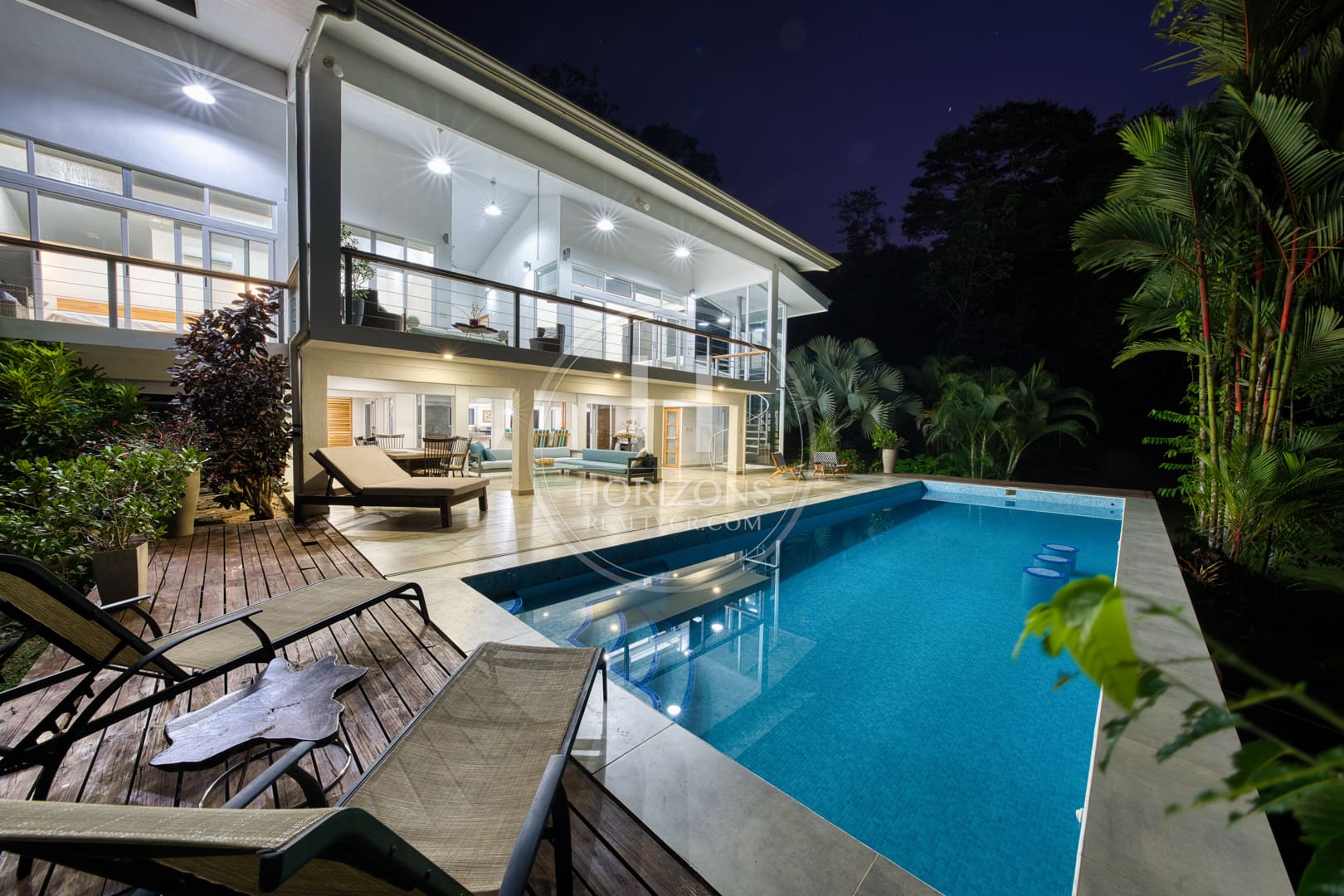 Casa en Escaleras Bahía Ballena Dominicalito Piscina Infinita y Vistas Panorámicas nja1376jb
