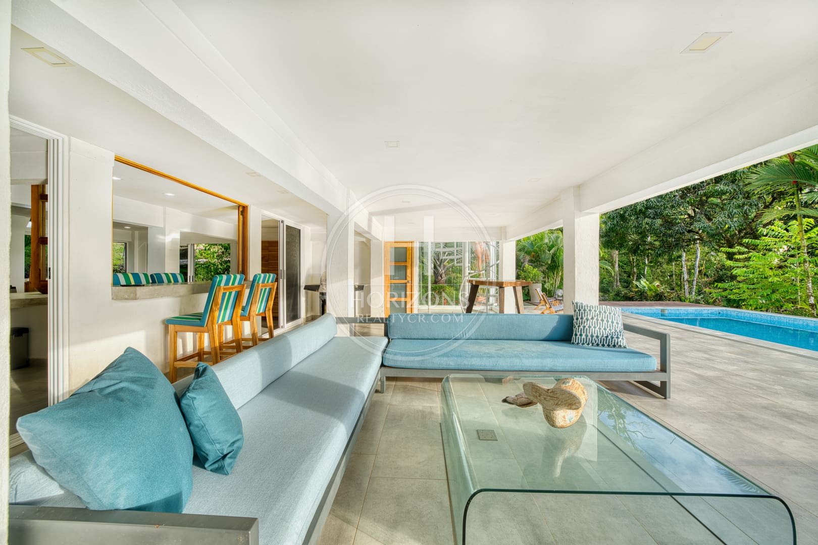 Casa en Escaleras Bahía Ballena Dominicalito Piscina Infinita y Vistas Panorámicas nja1376jb