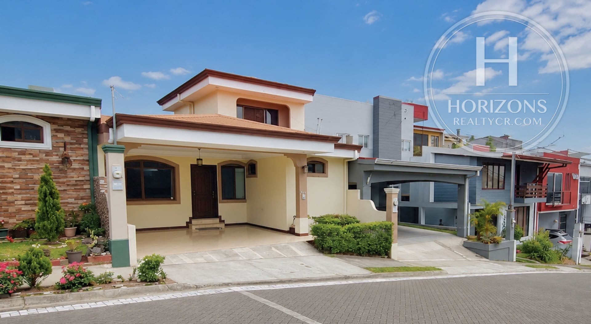 Casa De Una Planta En Venta Condominio Lomas De Montes De Oca 3 Habitaciones Y Estudio Noj1265Dm