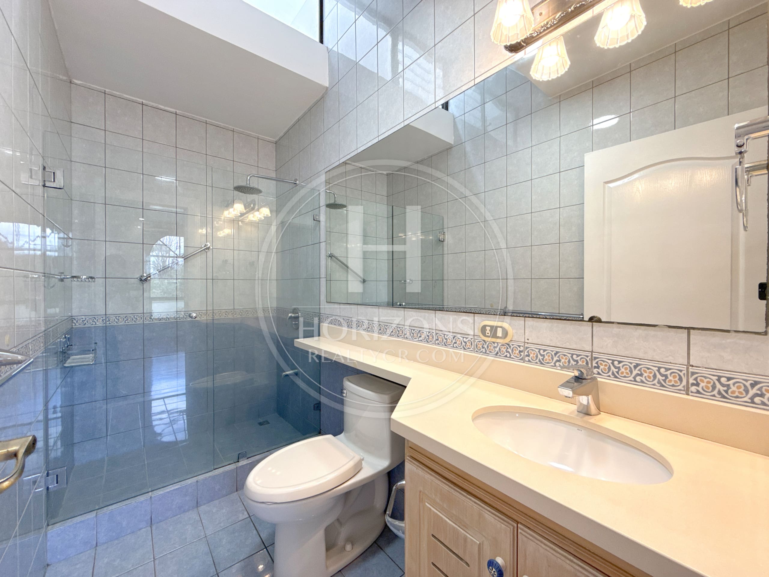 Se Vende Casa en Condominio Dafnis en Sabanilla 3 Habitaciones y Terraza noj1263dm