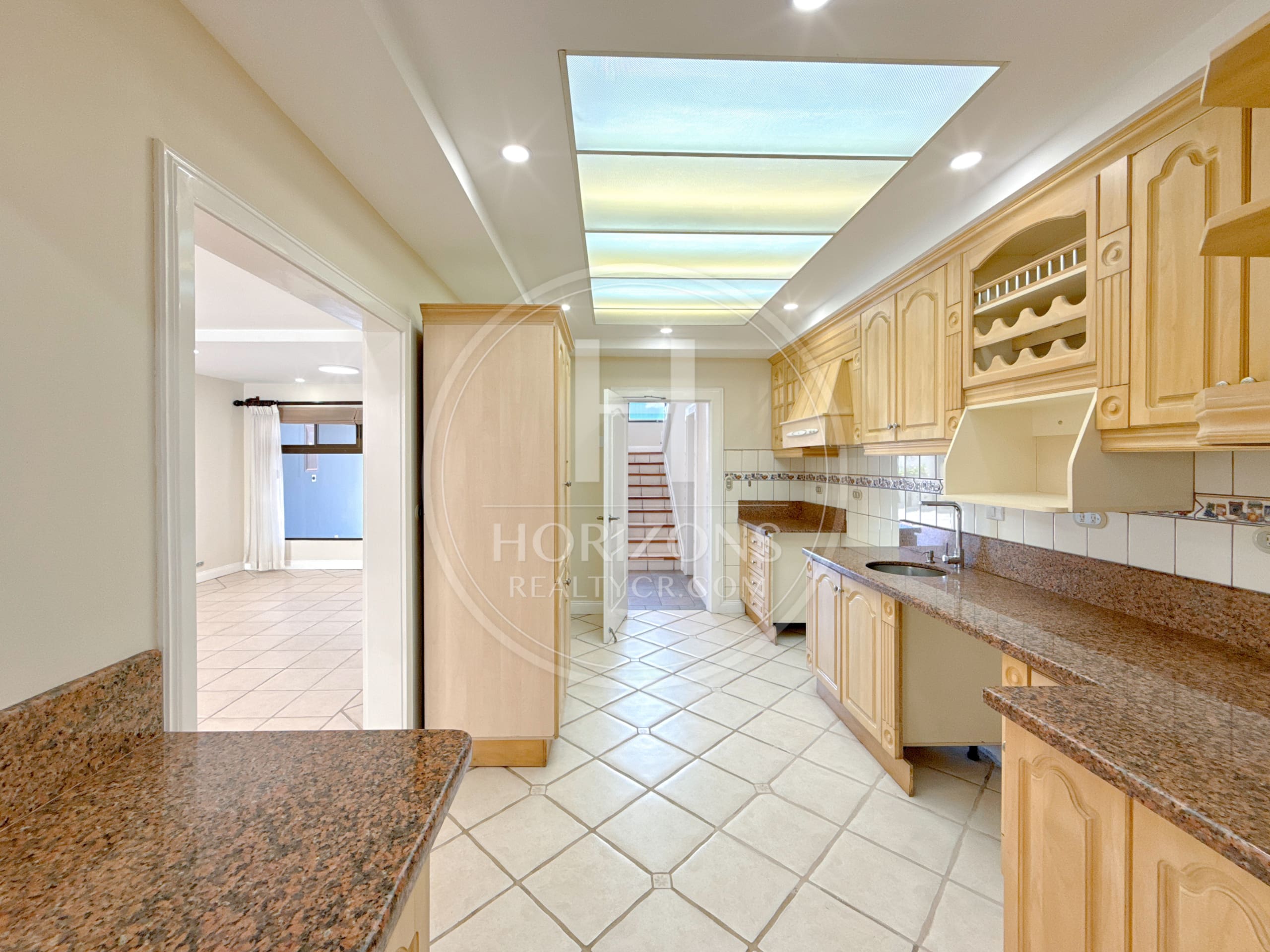 Se Vende Casa en Condominio Dafnis en Sabanilla 3 Habitaciones y Terraza noj1263dm