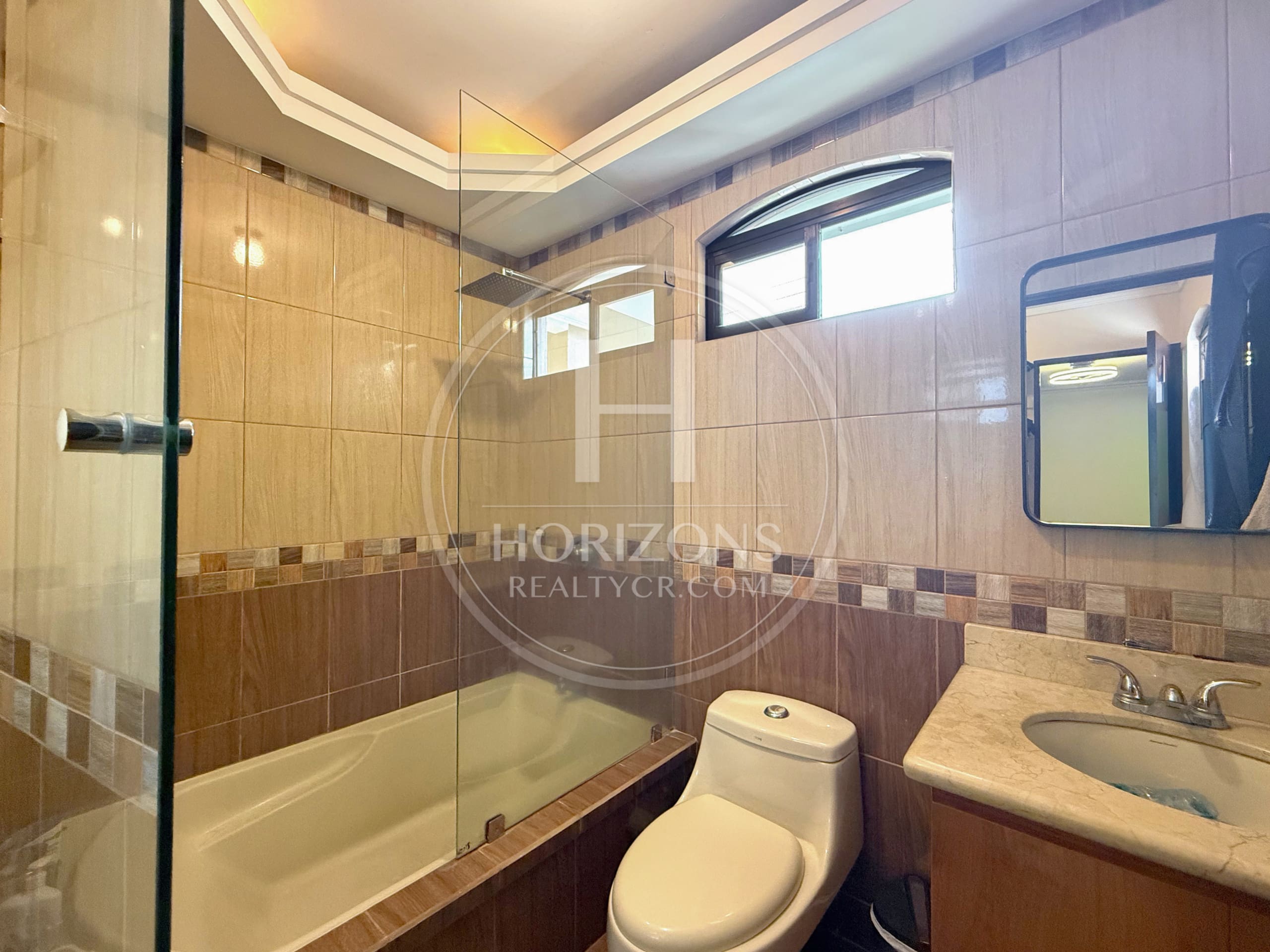 Casa de Una Planta en Venta Condominio Lomas de Montes de Oca 3 Habitaciones y Estudio noj1265dm