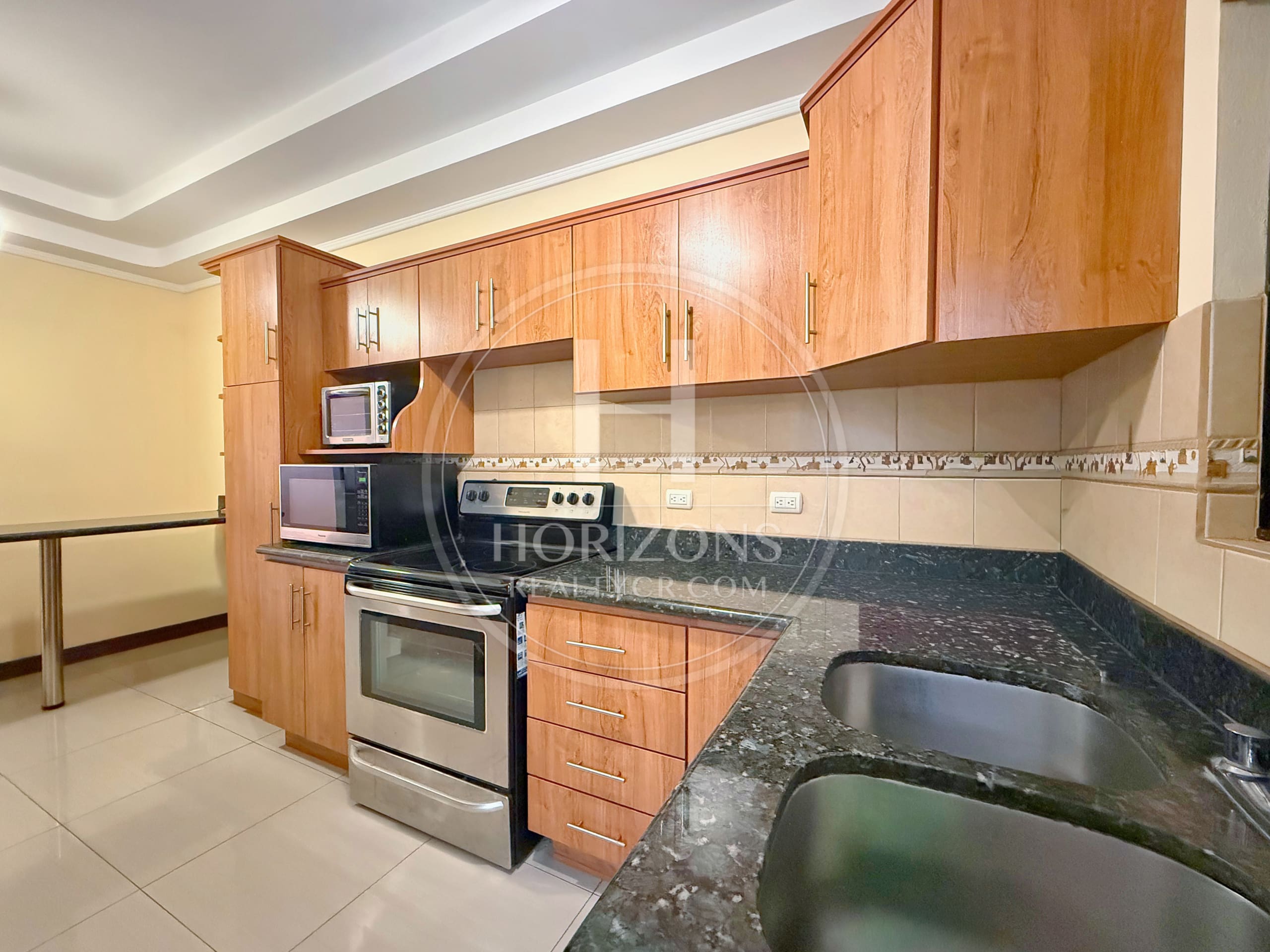 Casa de Una Planta en Venta Condominio Lomas de Montes de Oca 3 Habitaciones y Estudio noj1265dm