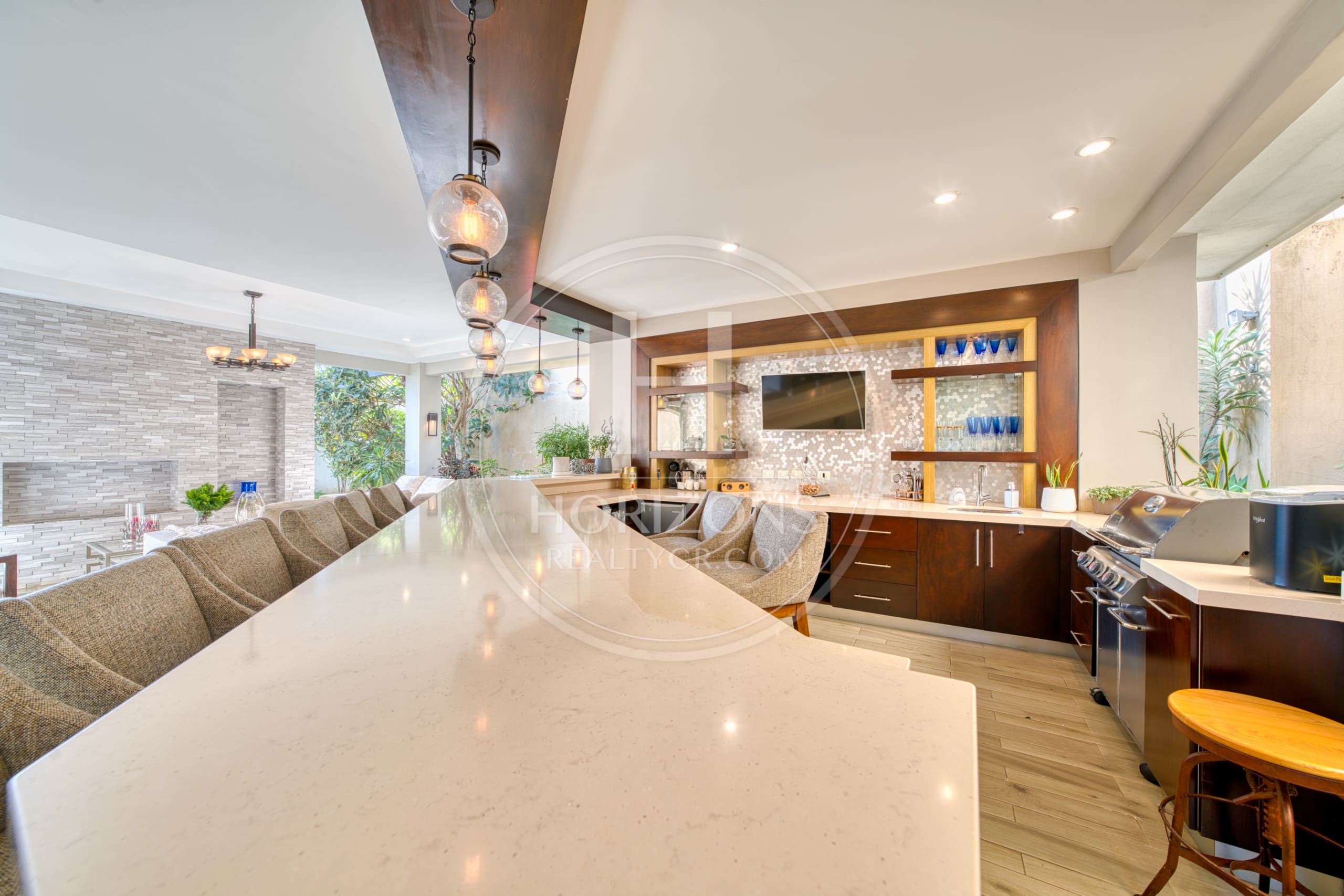 Casa de Lujo en Venta en Residencial Altamonte en Curridabat 4 Habitaciones y Terraza noj1262sb