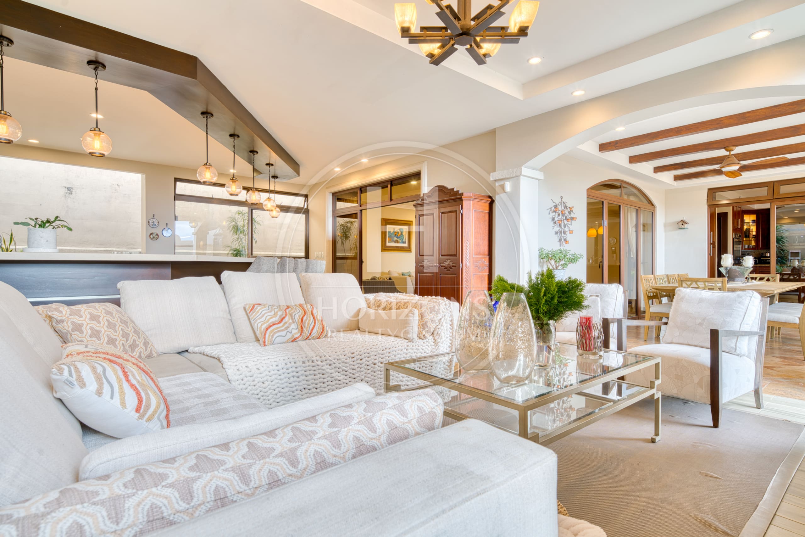 Casa de Lujo en Venta en Residencial Altamonte en Curridabat 4 Habitaciones y Terraza noj1262sb