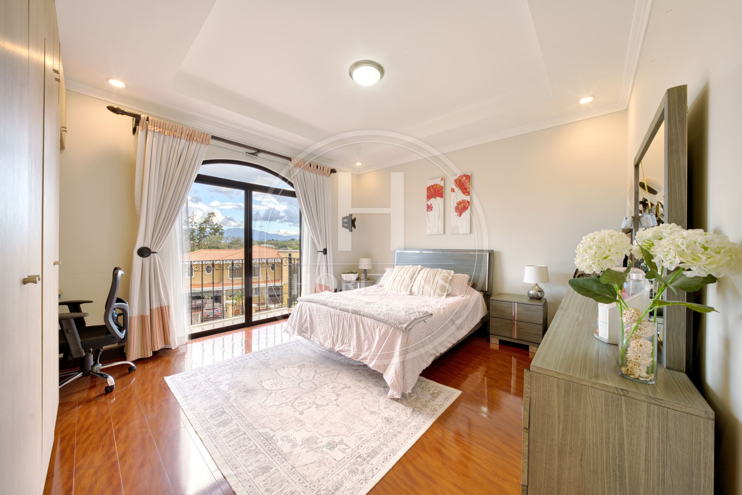 Casa de Lujo en Venta en Residencial Altamonte en Curridabat 4 Habitaciones y Terraza noj1262sb