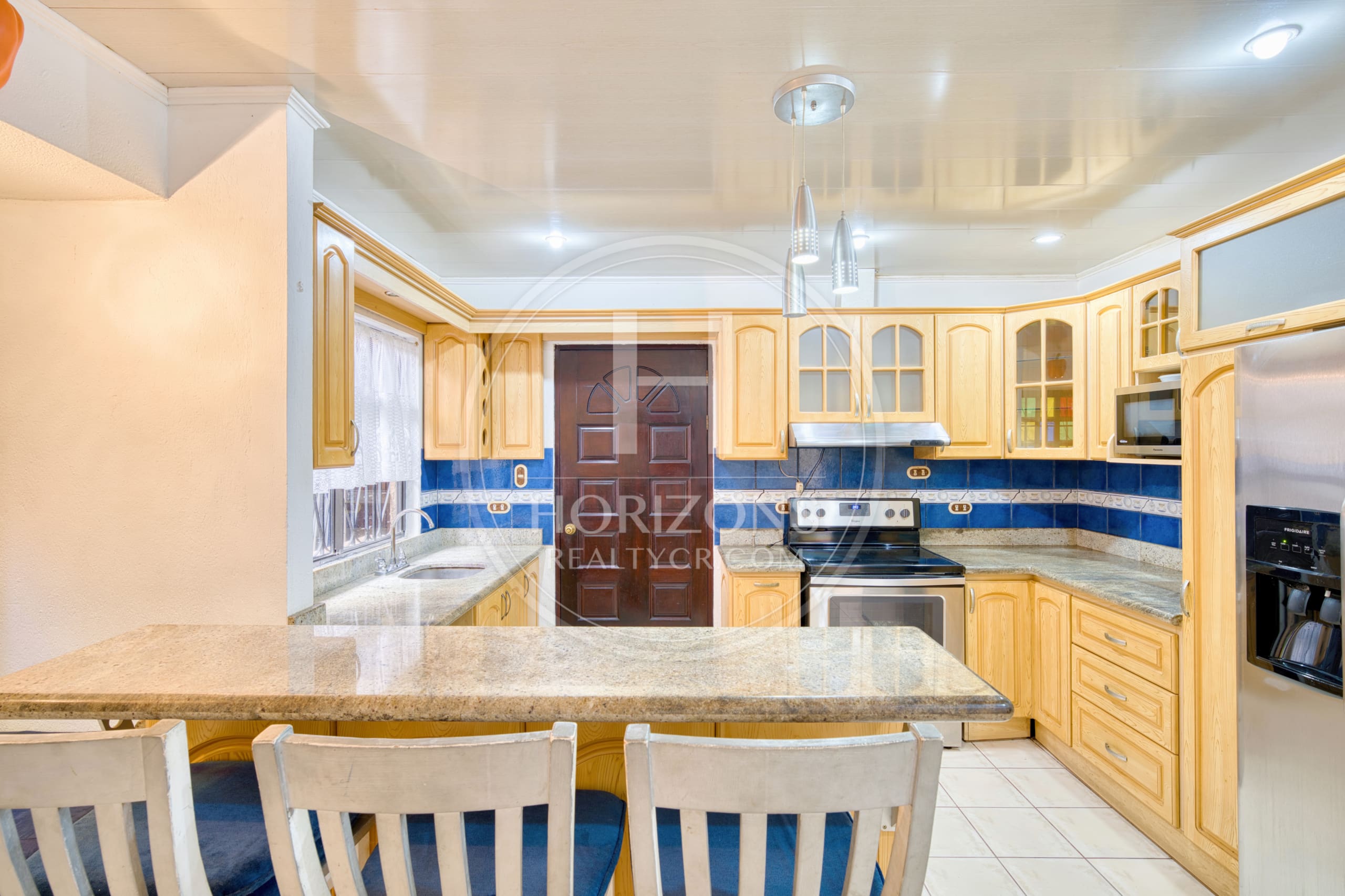 Casa en Venta en Residencial Los Alpes Coronado con Jardín Amplio 697 m² de Terreno y 4 Habitaciones noj1268jb