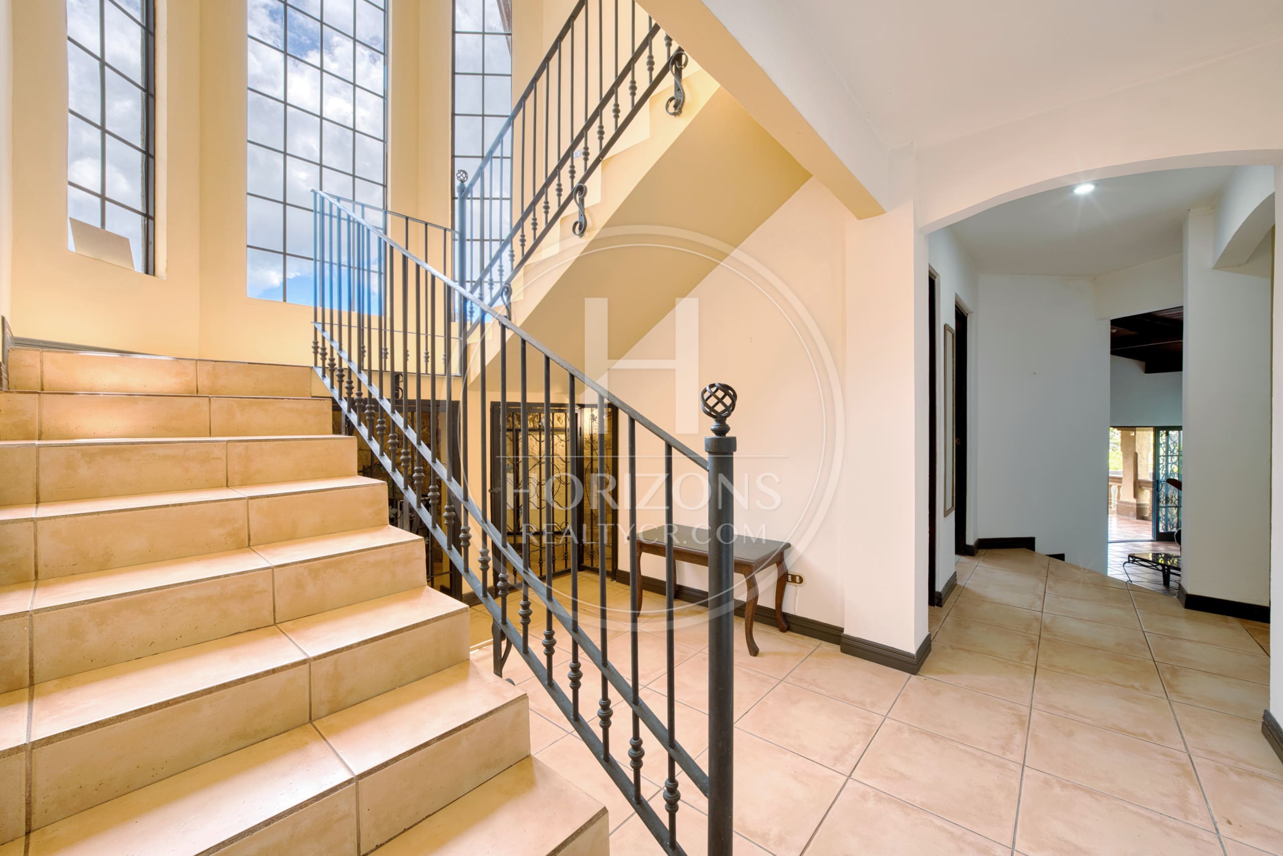 Casa en Venta en Residencial Los Alpes Coronado con Jardín Amplio 697 m² de Terreno y 4 Habitaciones noj1268jb
