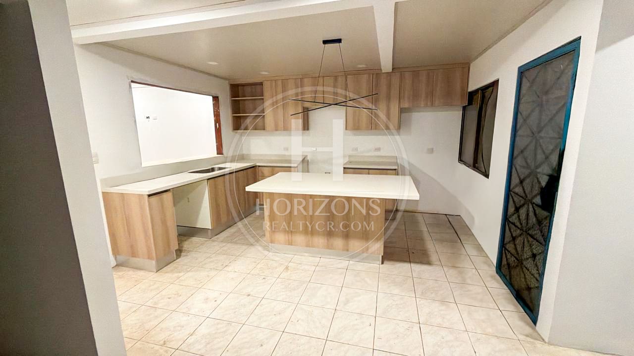 Se Alquila Casa Independiente En San Pedro 2 Habitaciones Y Terraza Noj1276Jb