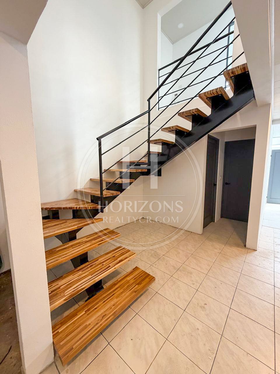 Se Alquila Casa Independiente en San Pedro 2 Habitaciones y Terraza noj1276jb