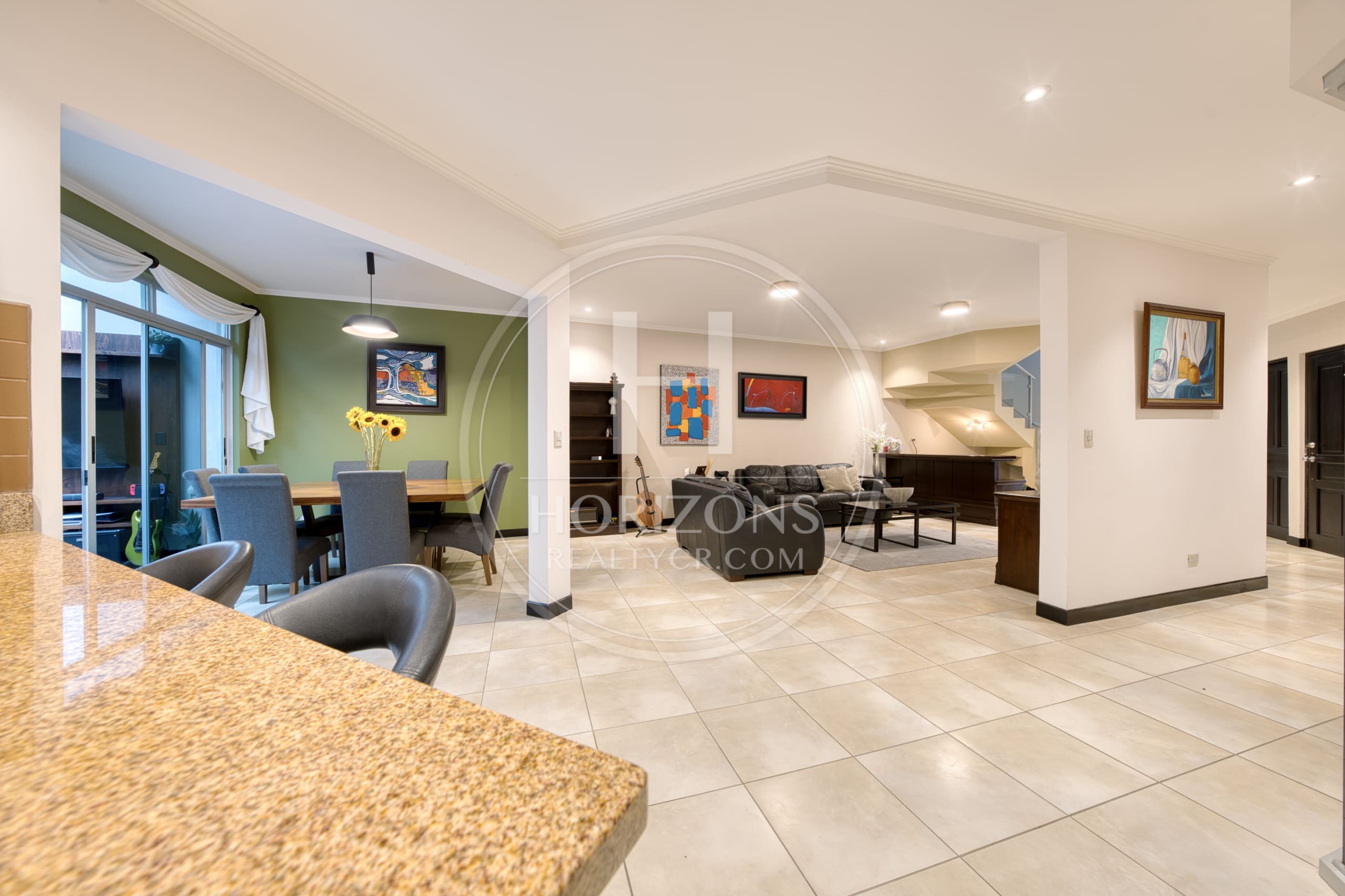 Se Vende Casa en Condominio Lomas de Granadilla Curridabat 4 Habitaciones y Terraza noj1271jb