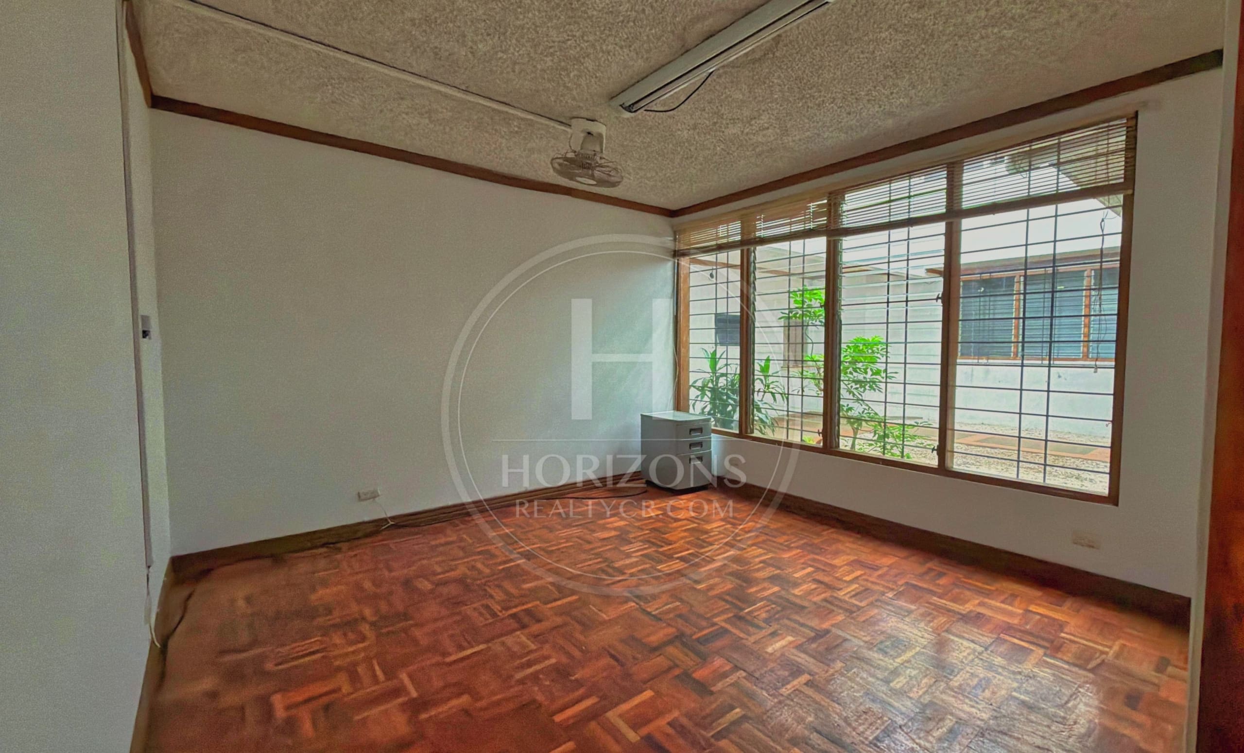 Se Alquile Casa de un nivel con Uso de Suelo Mixto en Barrio Dent Atrás del Mall San Pedro NJA1277JB