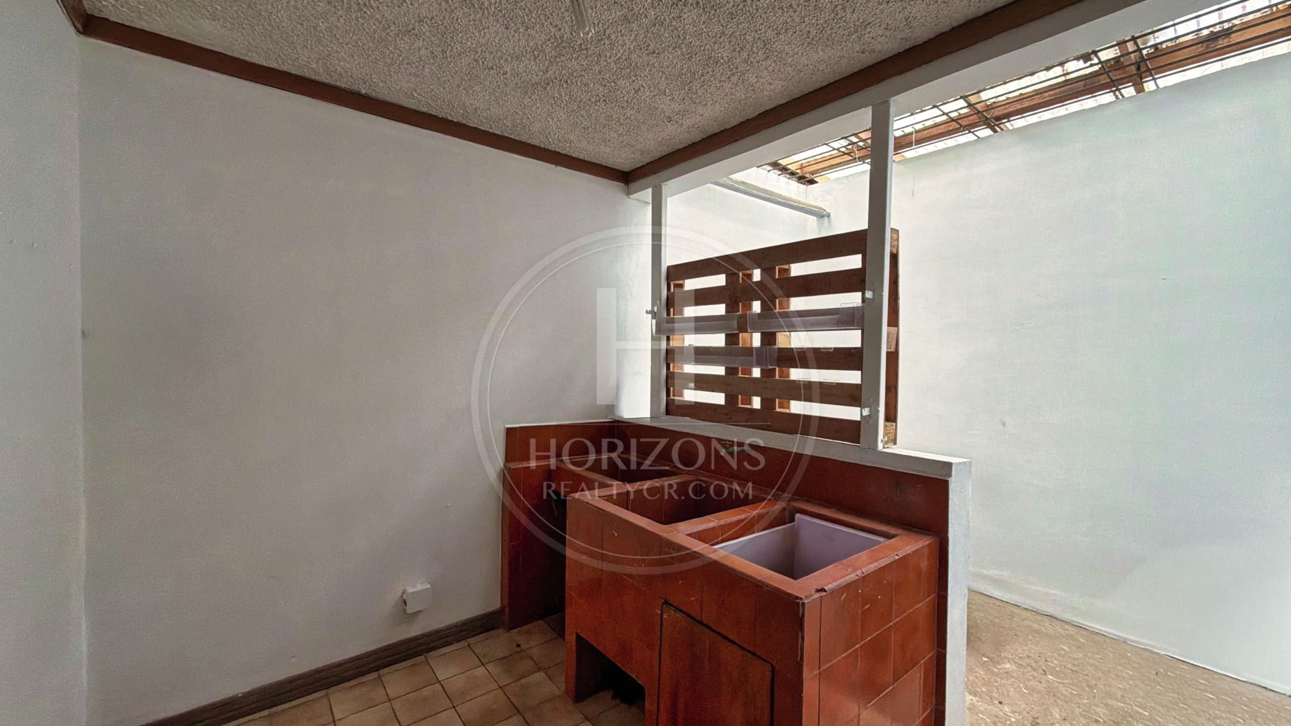 Se Alquile Casa de un nivel con Uso de Suelo Mixto en Barrio Dent Atrás del Mall San Pedro NJA1277JB