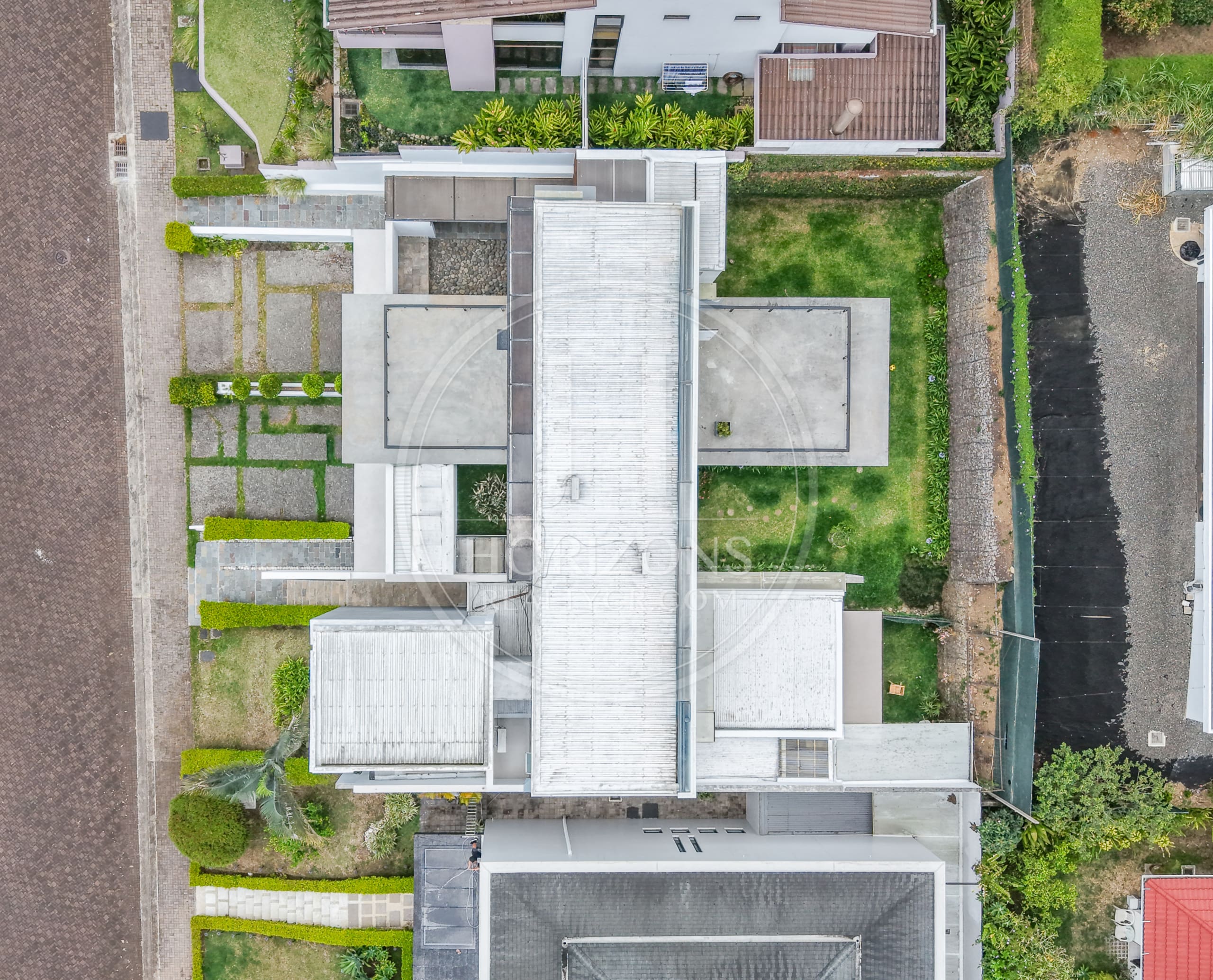 Casa de Lujo en Venta en Bosques de Altamonte Curridabat 3 Niveles con Apartamento Independiente NJA1384SB