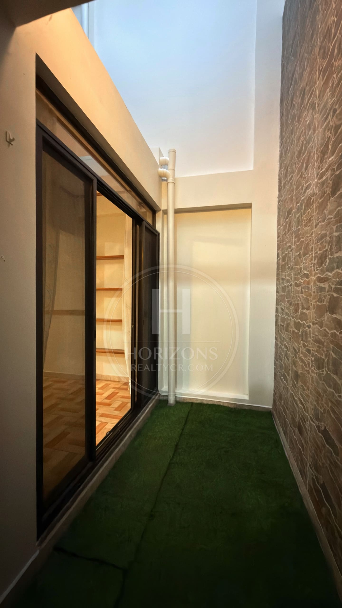 Se Alquila Casa en Condominio San Pedro Montes de Oca 3 Habitaciones y Patio NJA1279JB