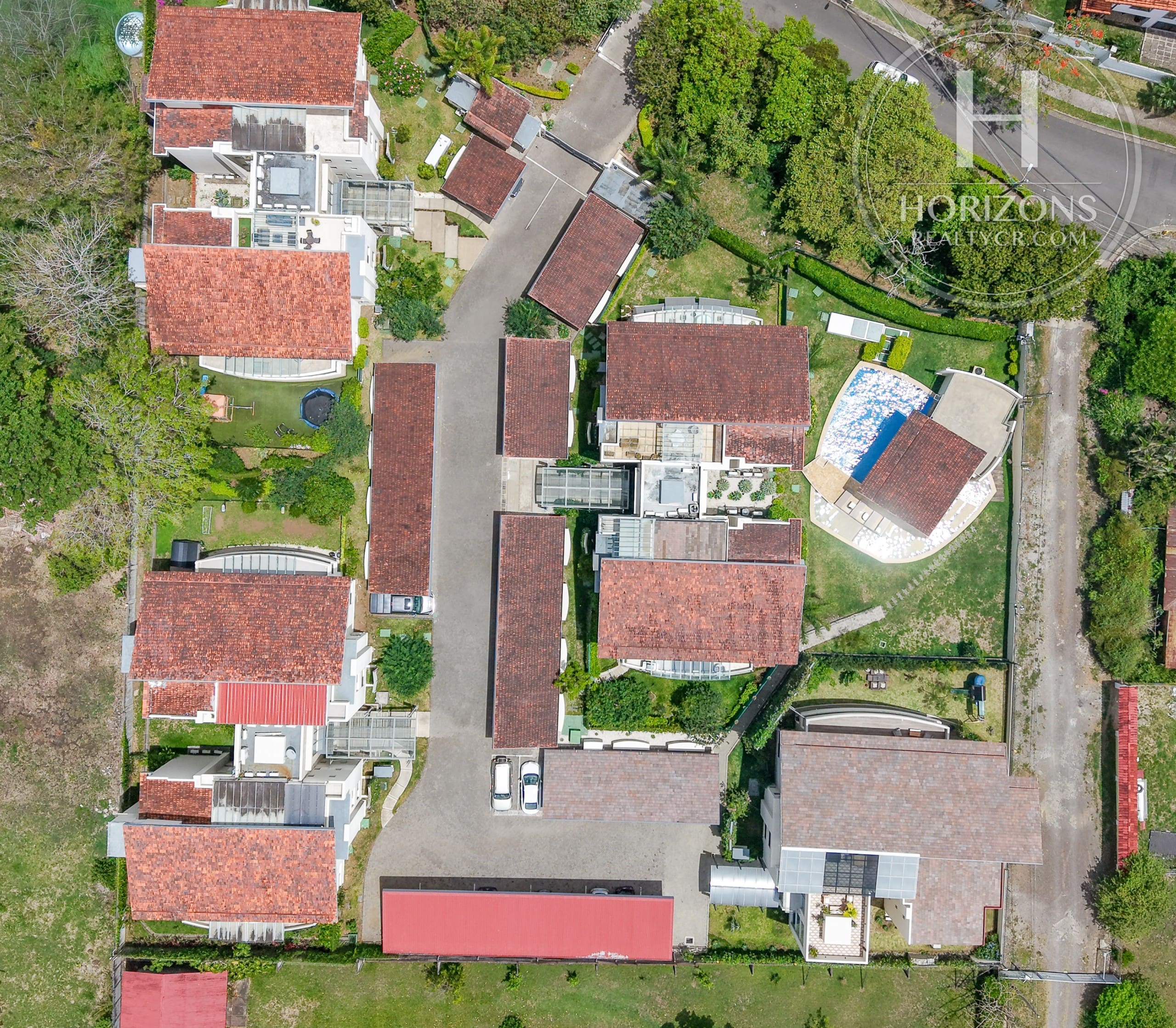 Penthouse en Venta en Condominio Veredas del Río en Piedades de Santa Ana 4 Habitaciones y Rooftop con Vistas a las Montañas NJA1403JM