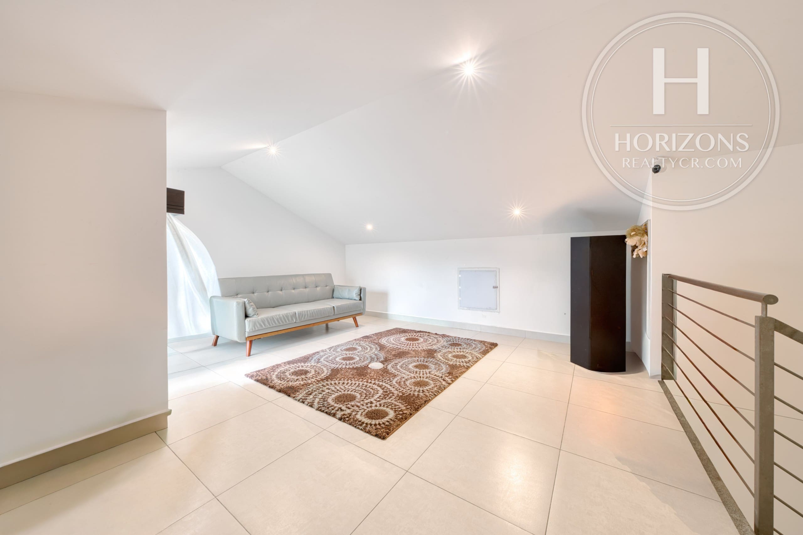 Casa en Venta en Condominio La Estefana en Sabanilla 3 Habitaciones más Mezzanine y Vista a Áreas Verdes nja1408dm